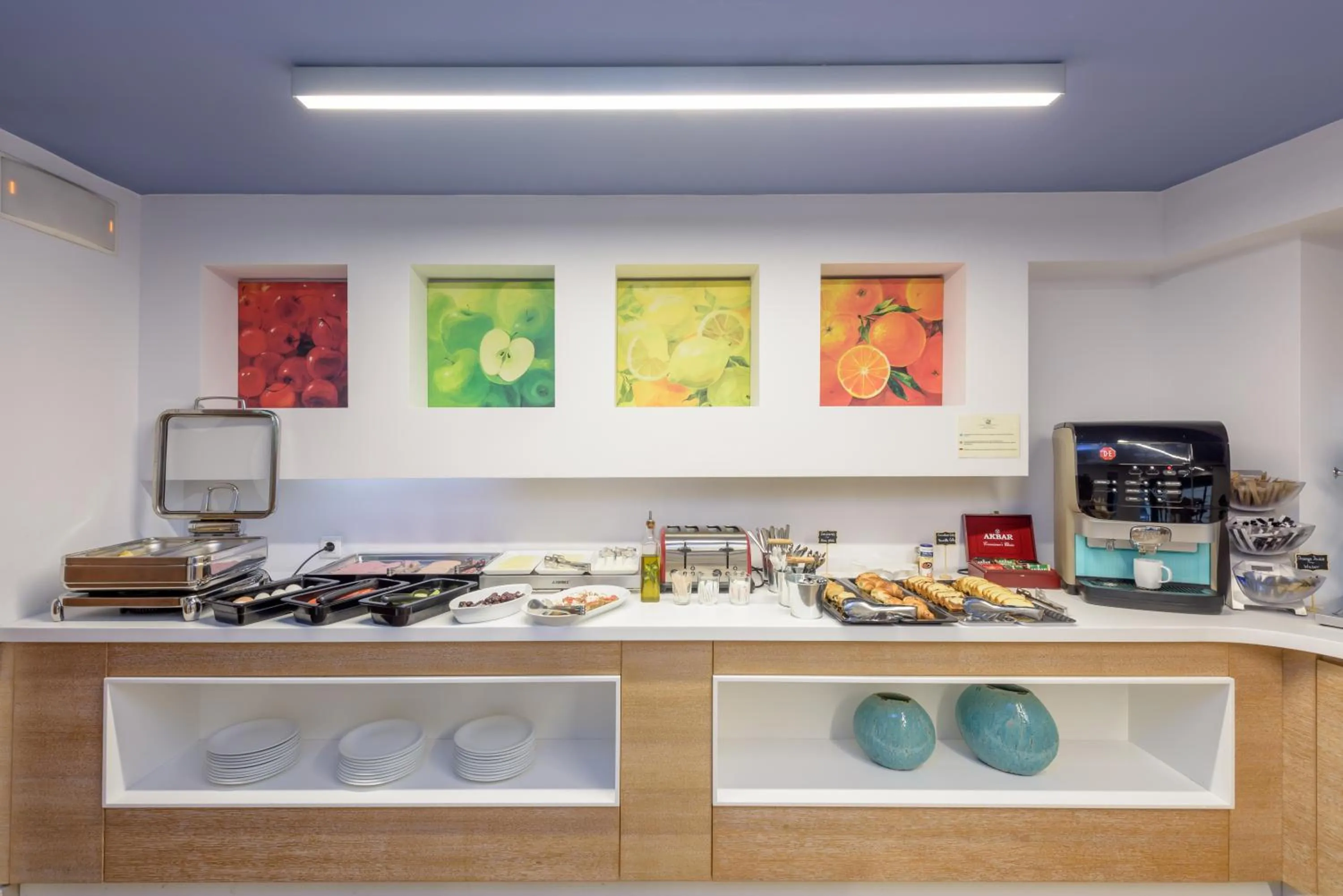 Buffet breakfast in Iraklion Hotel