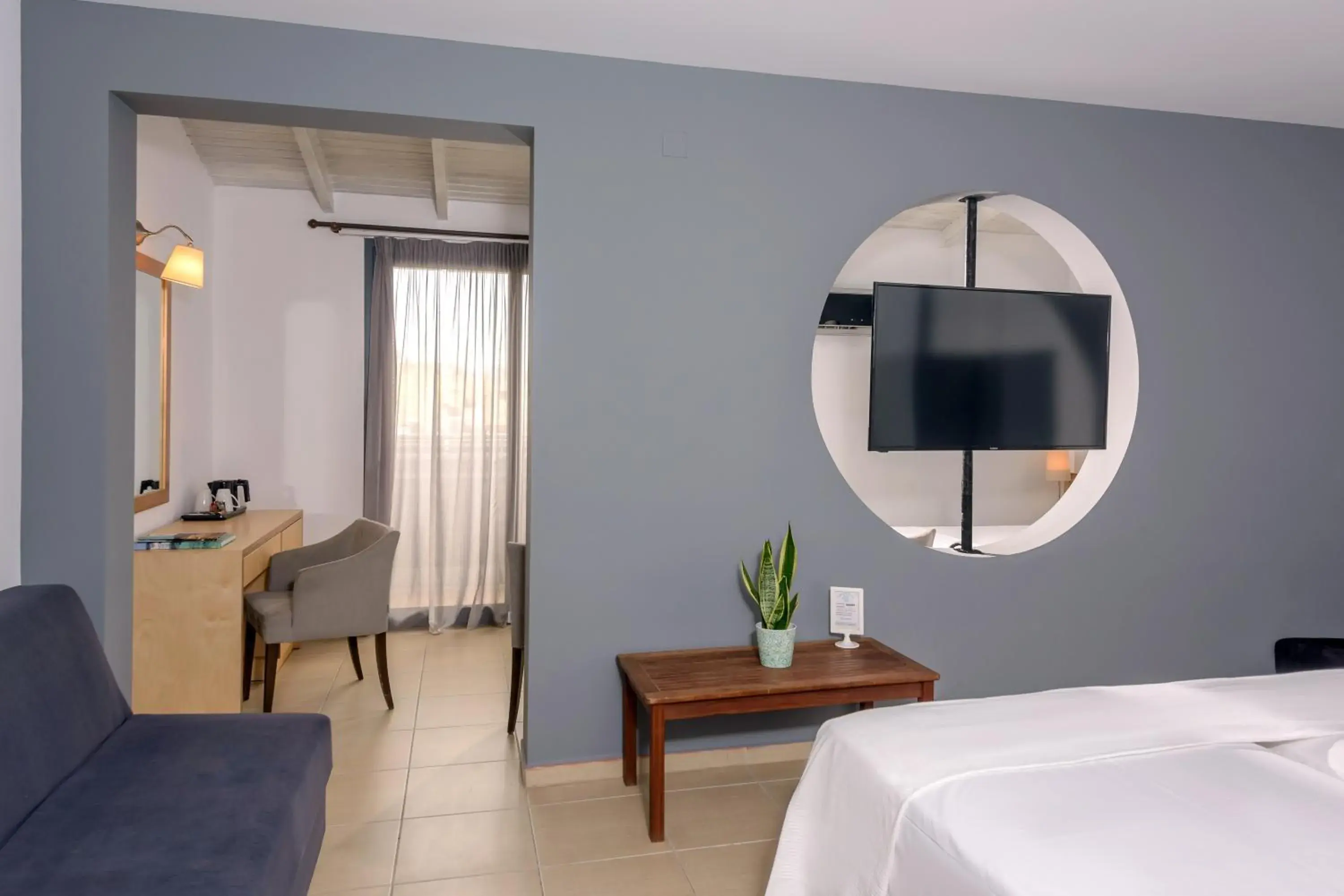 Family Room in Iraklion Hotel Family Room in Iraklion Hotel