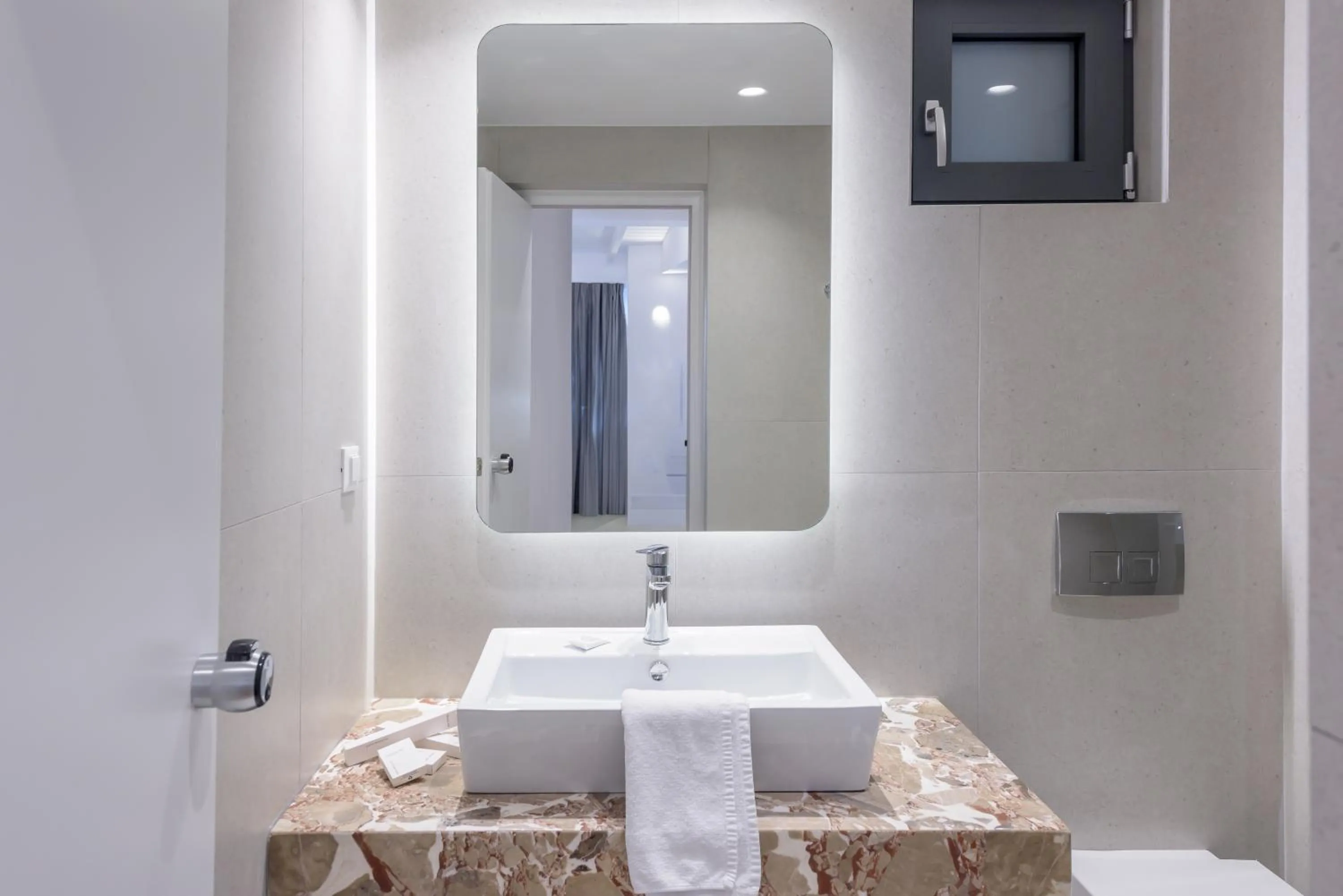 Bathroom in Iraklion Hotel