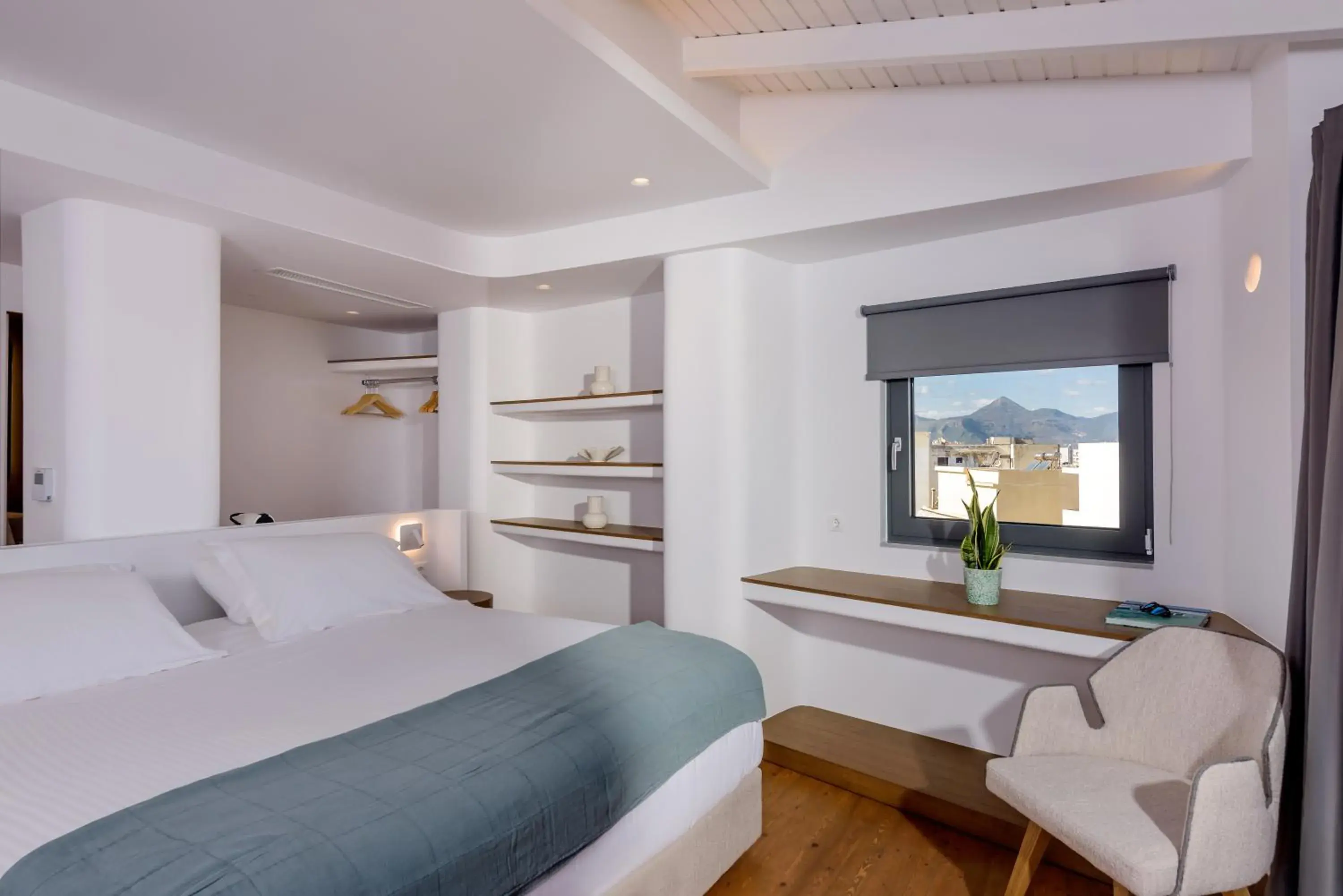 Junior Suite with Sea View in Iraklion Hotel Junior Suite with Sea View in Iraklion Hotel