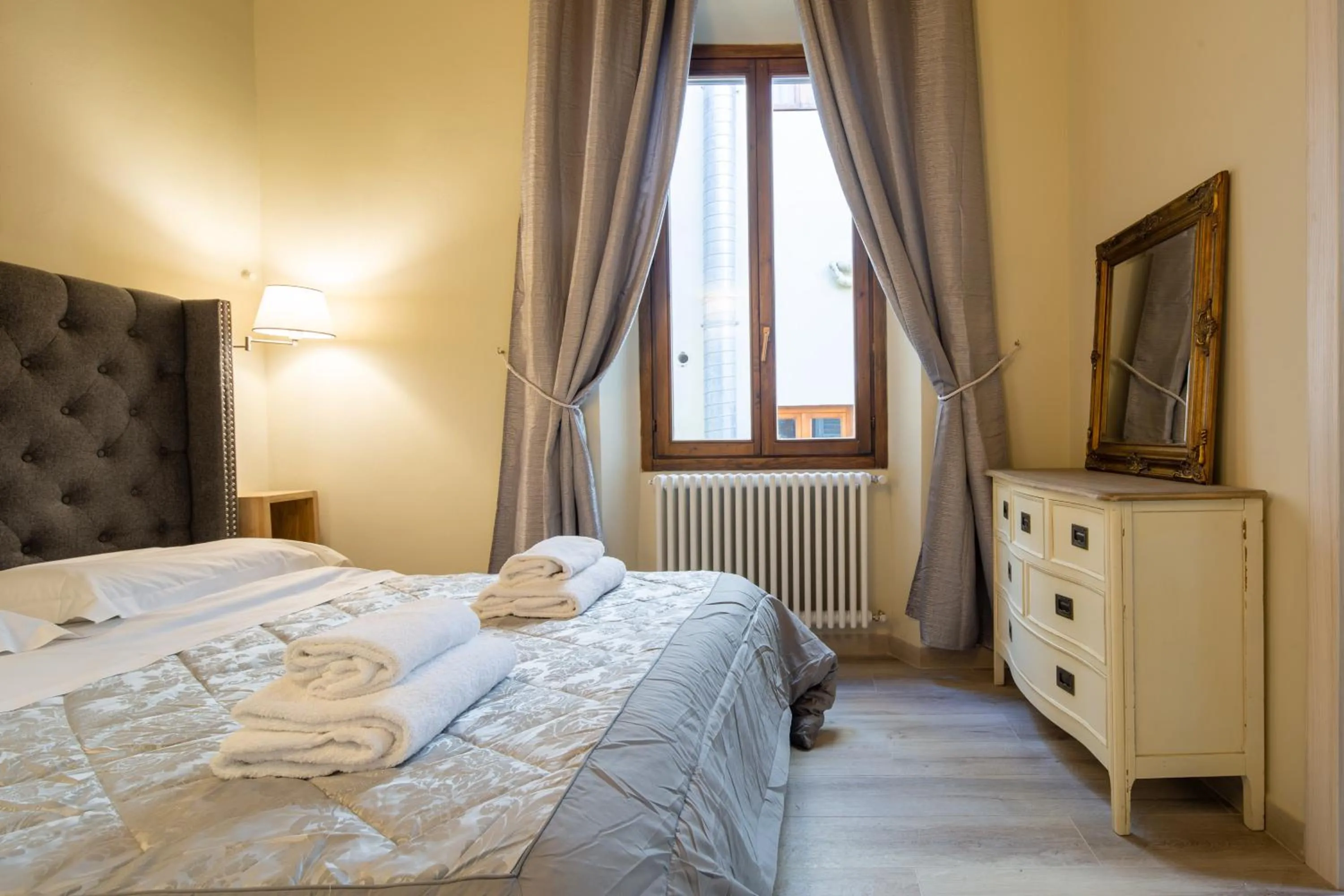 Bed in Duomo Apartments by Mmega