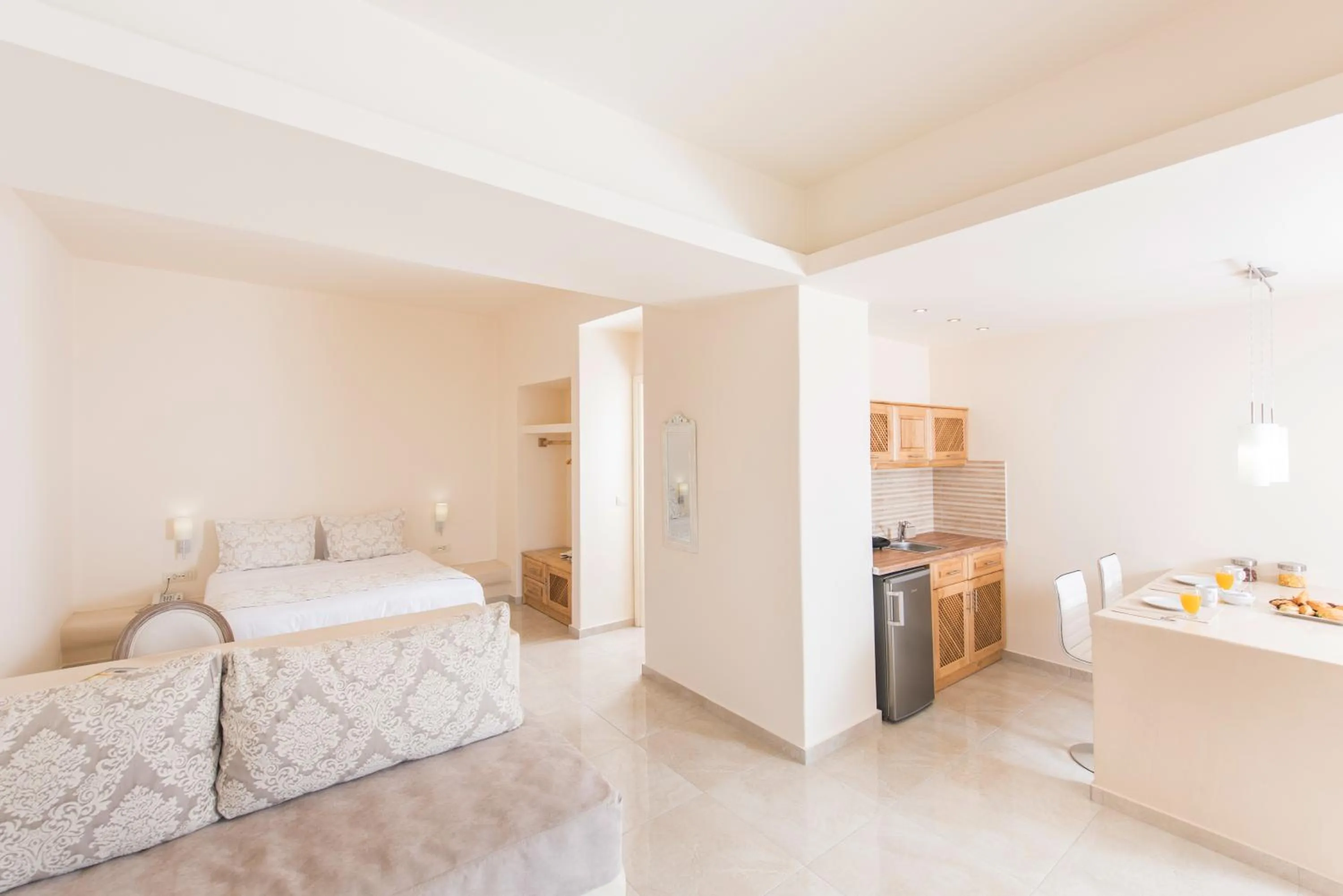 Property building in Perla Nera Suites
