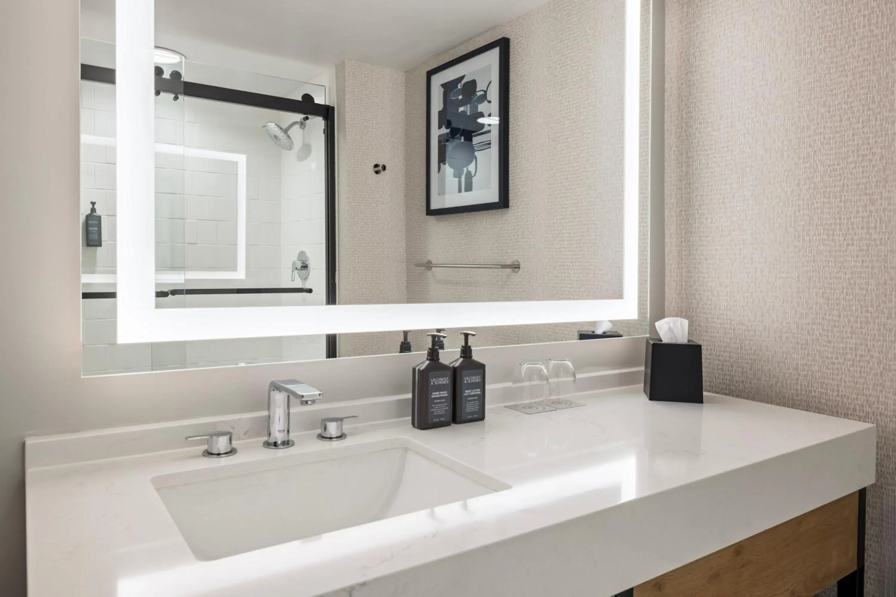 Guest room, 1 King, Corner room in Sheraton Overland Park Hotel at the Convention Center Guest room, 1 King, Corner room in Sheraton Overland Park Hotel at the Convention Center