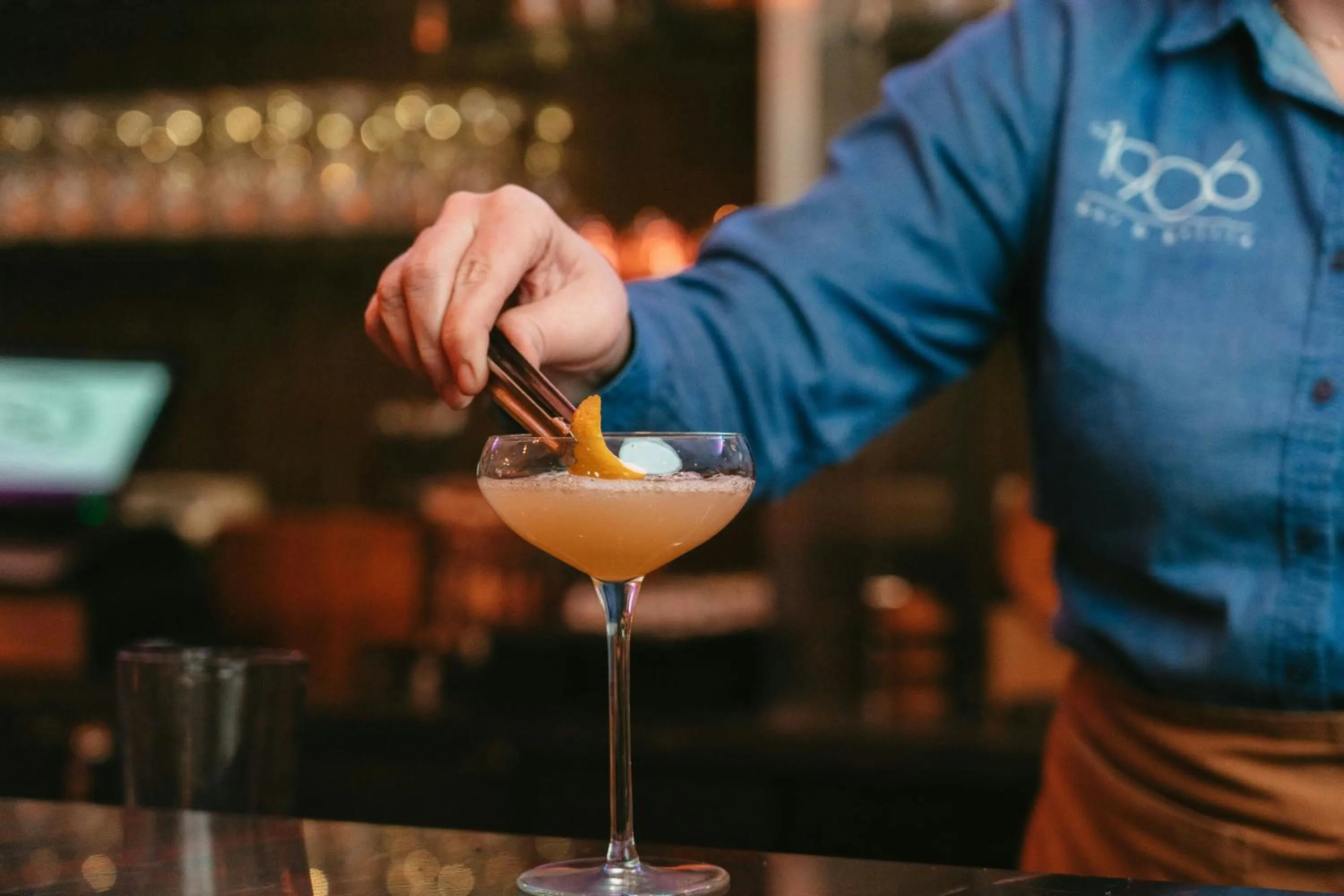 Restaurant/places to eat in Sheraton Overland Park Hotel at the Convention Center