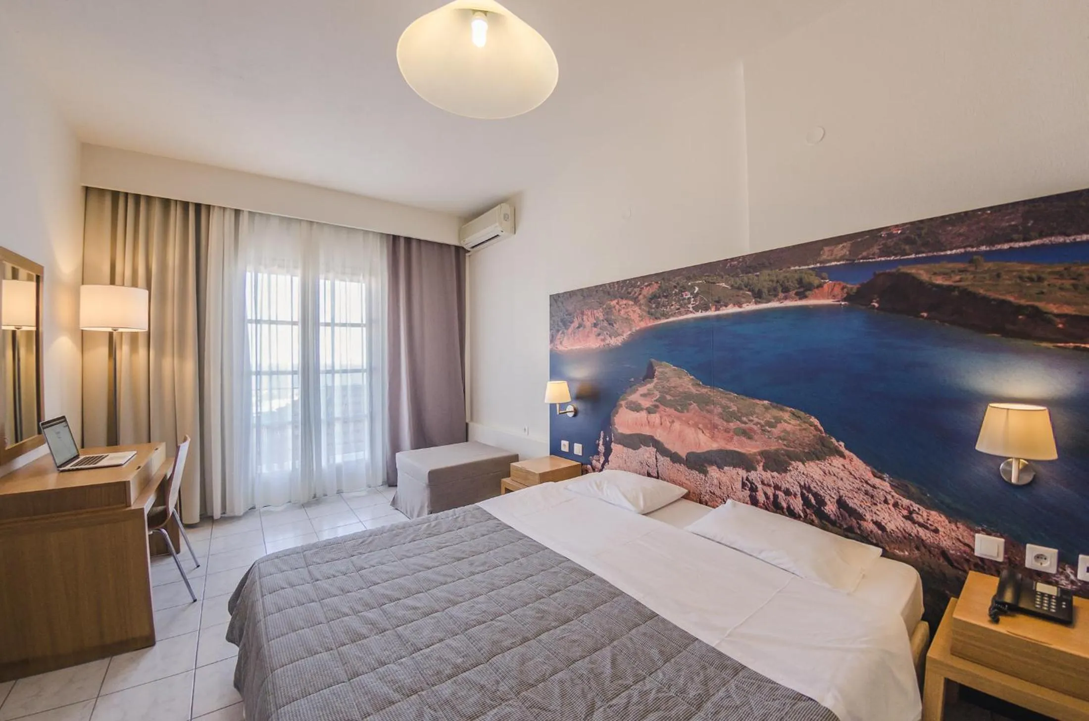 Bed in Hotel Nereides