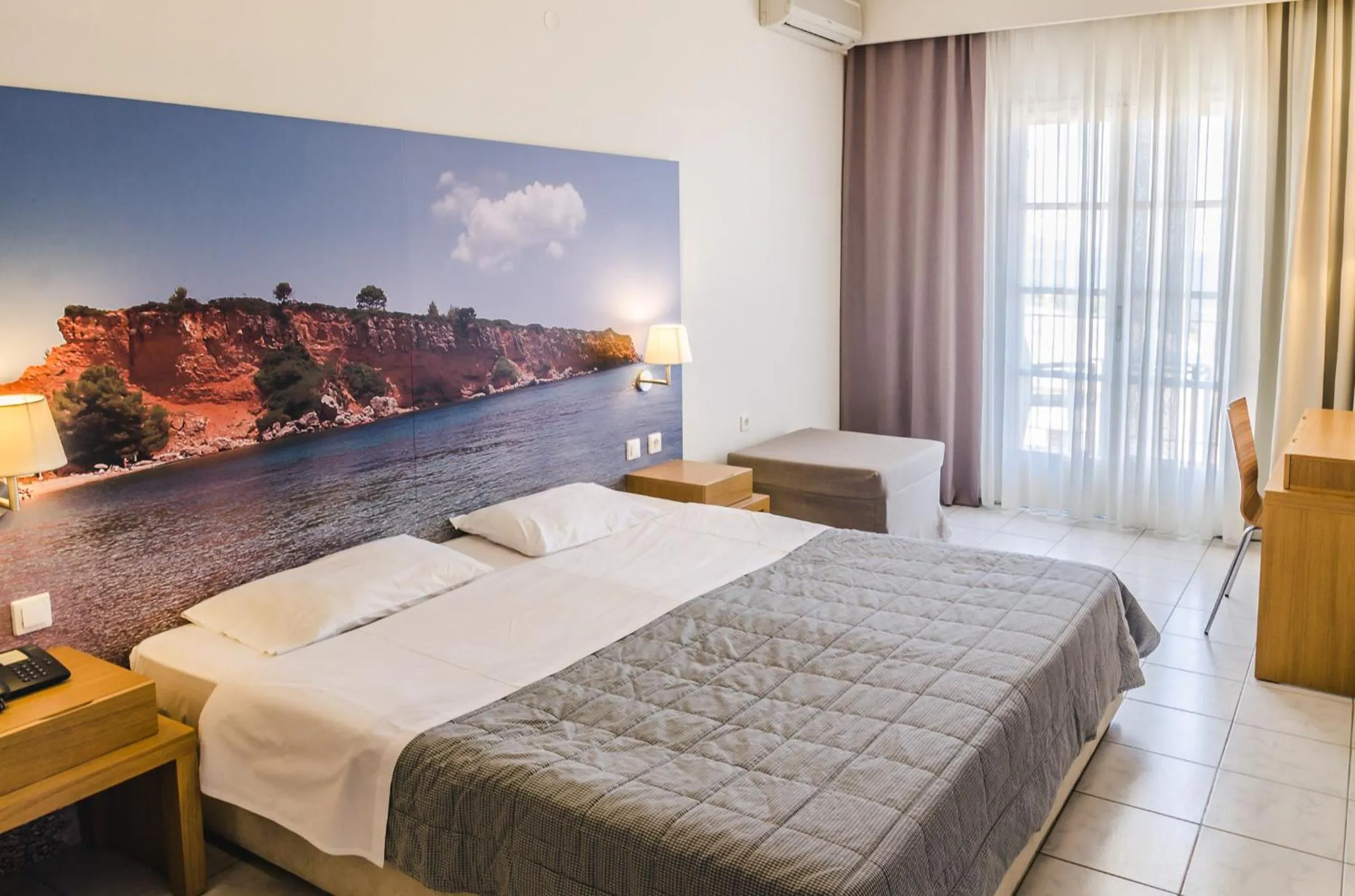 Bed in Hotel Nereides