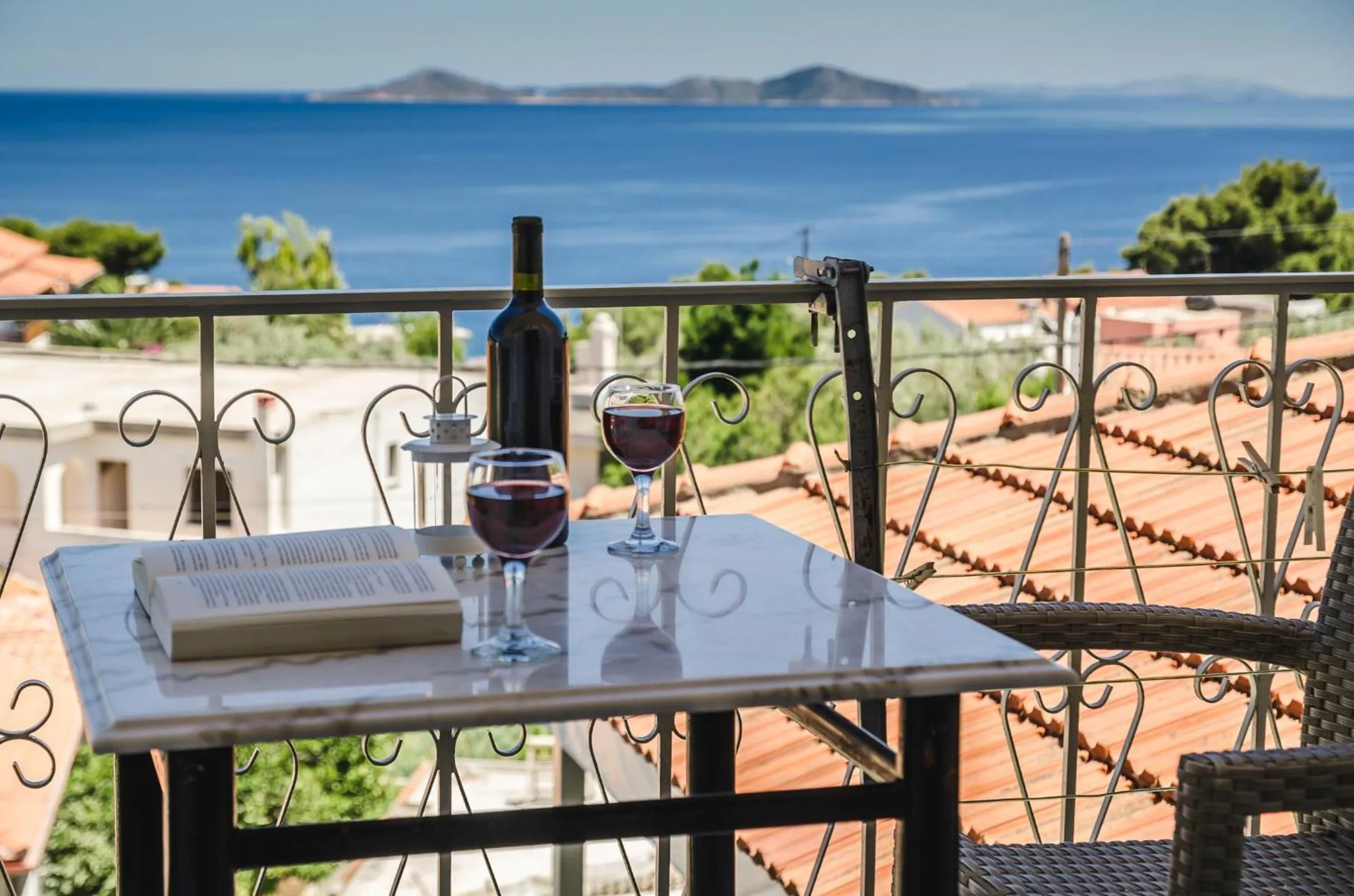 Alcoholic drinks in Hotel Nereides