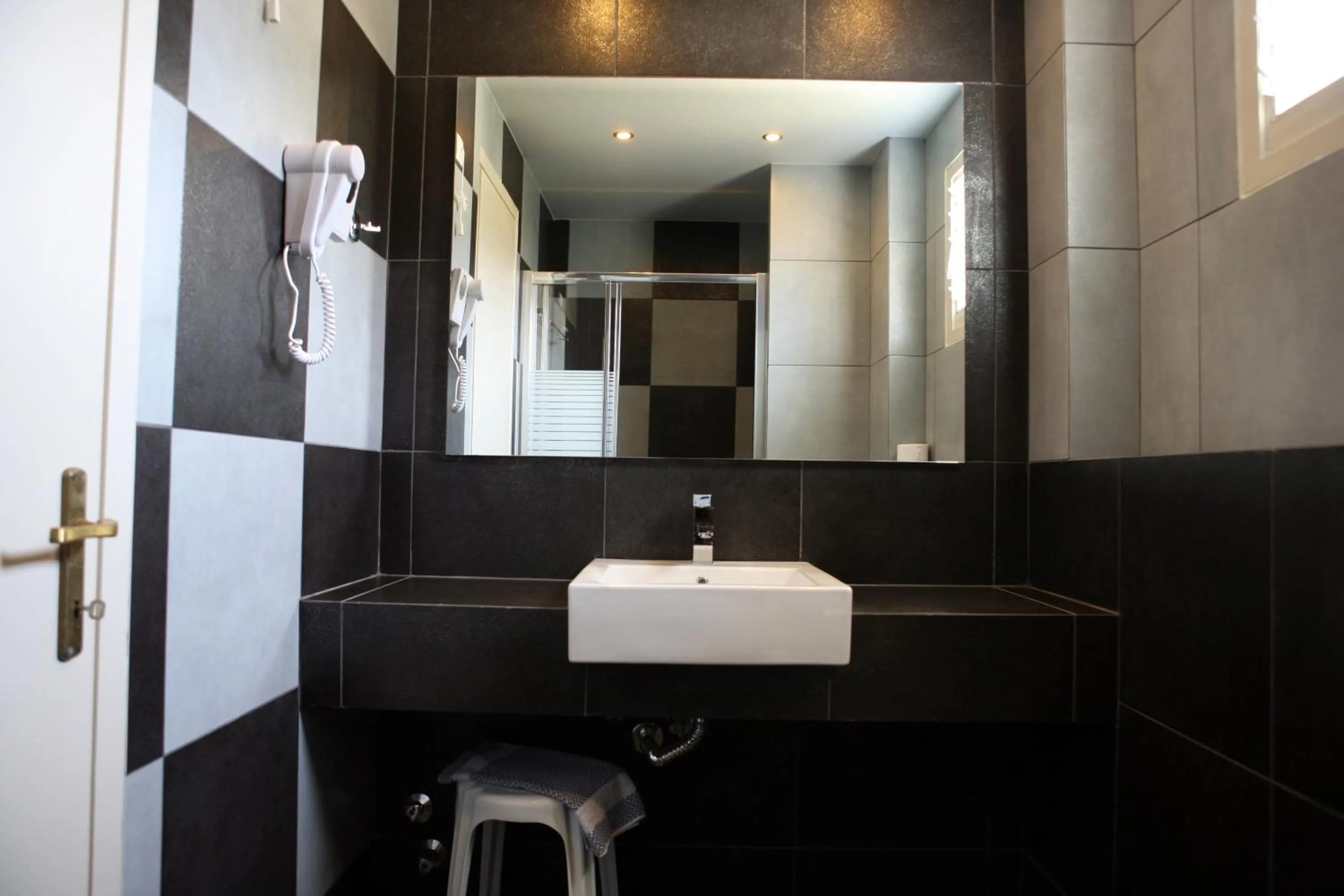 Bathroom in Hotel Nereides