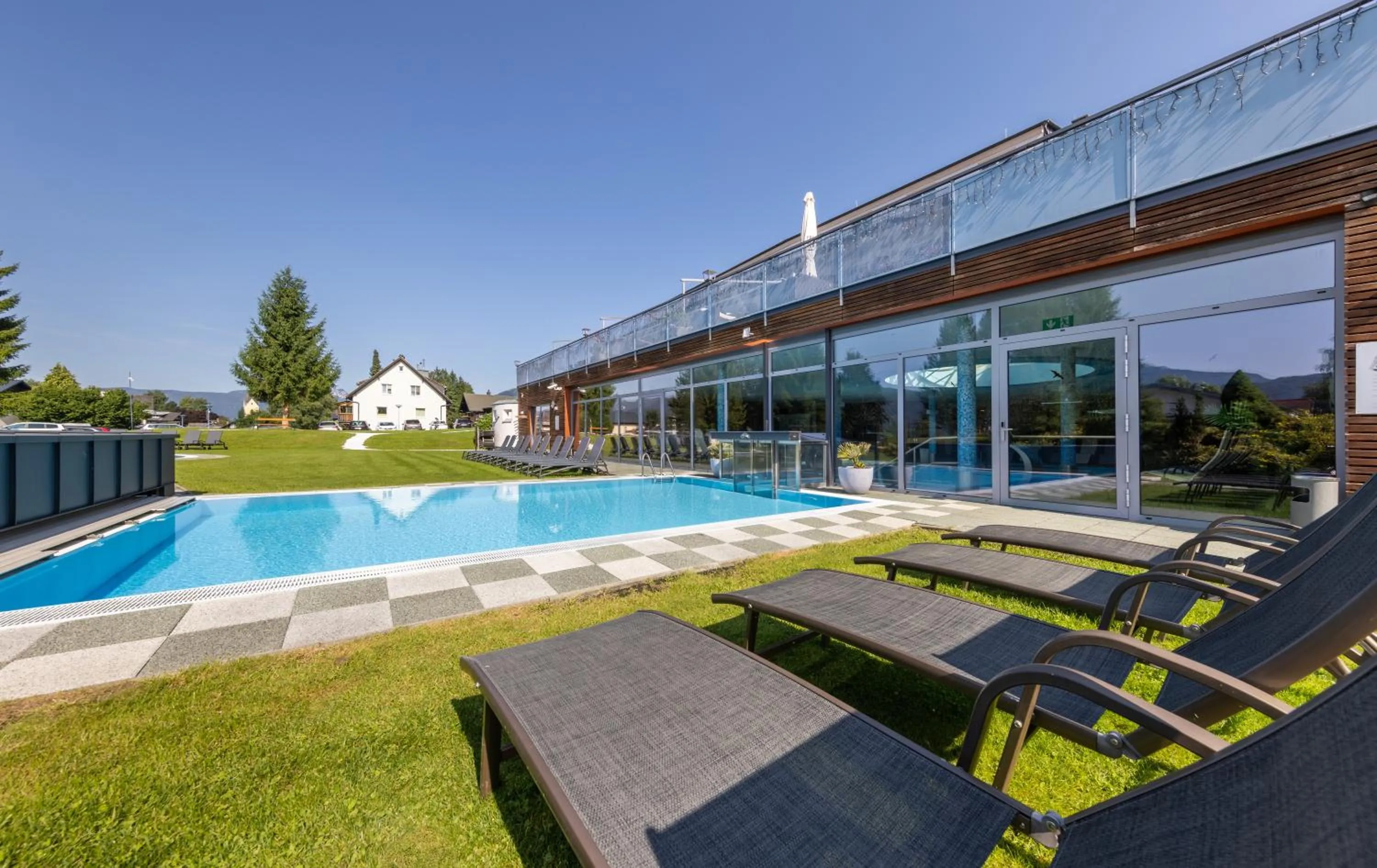 Swimming pool in Hotel-Restaurant Grimmingblick