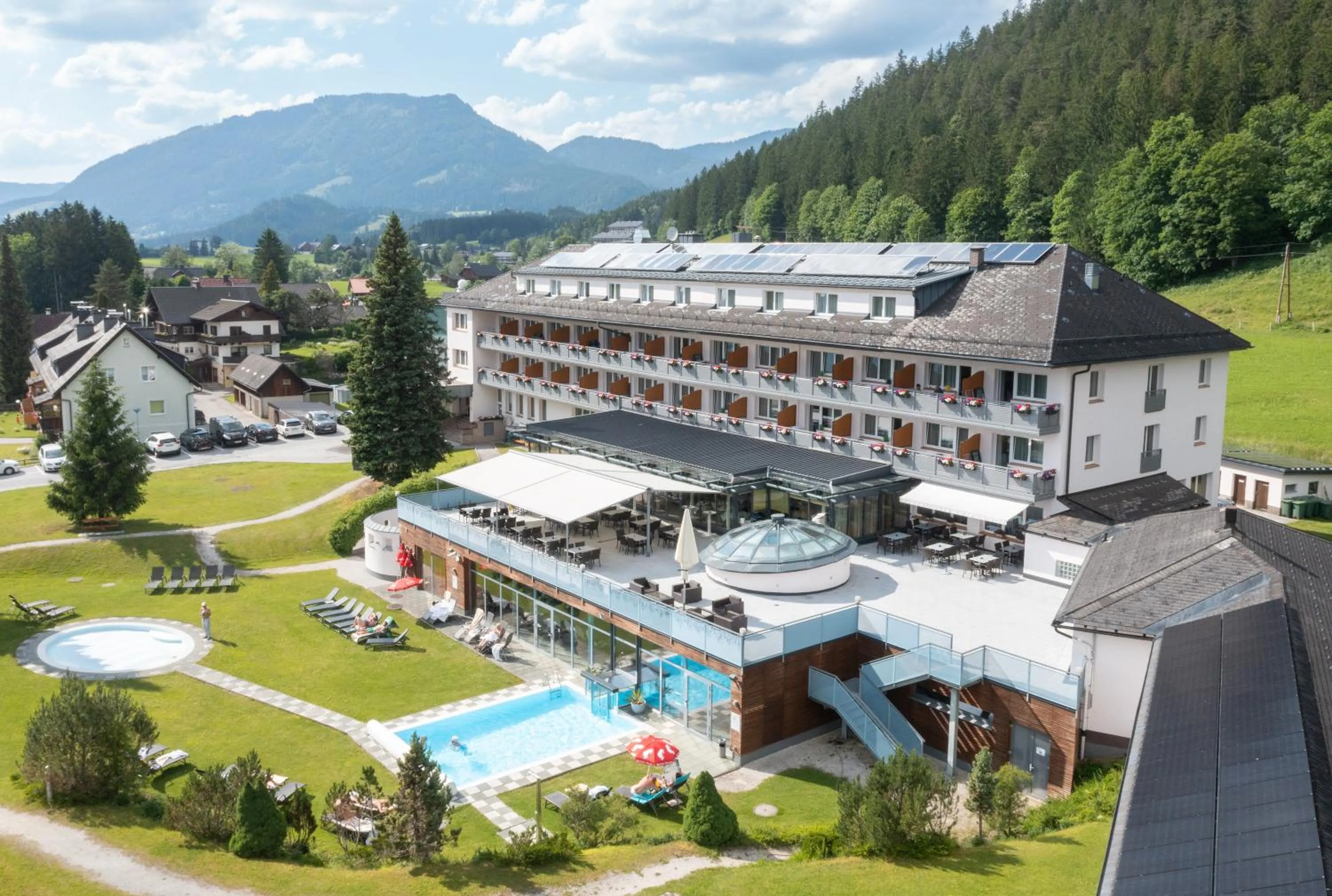 Property building in Hotel-Restaurant Grimmingblick