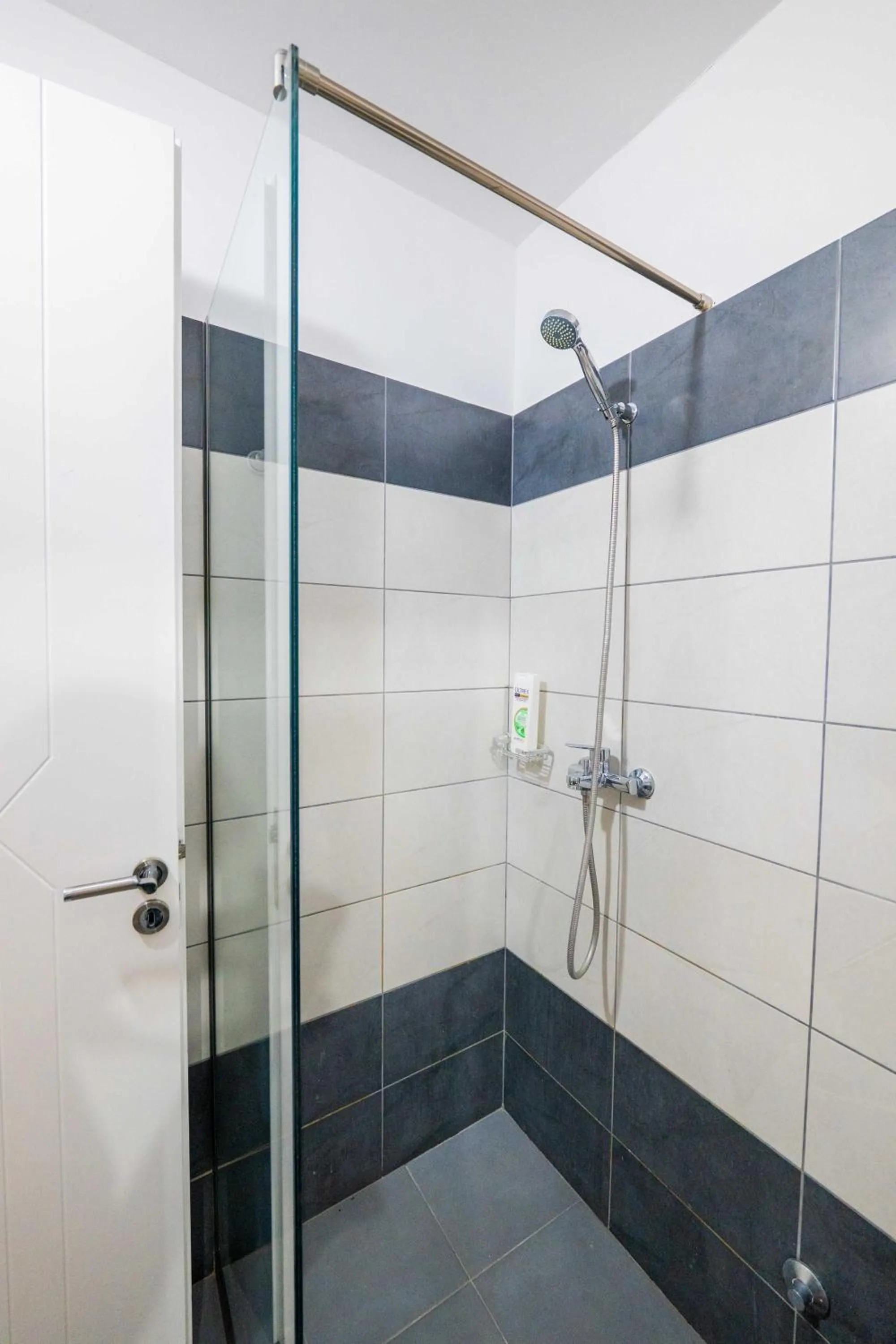 Bathroom in Sunset Suites