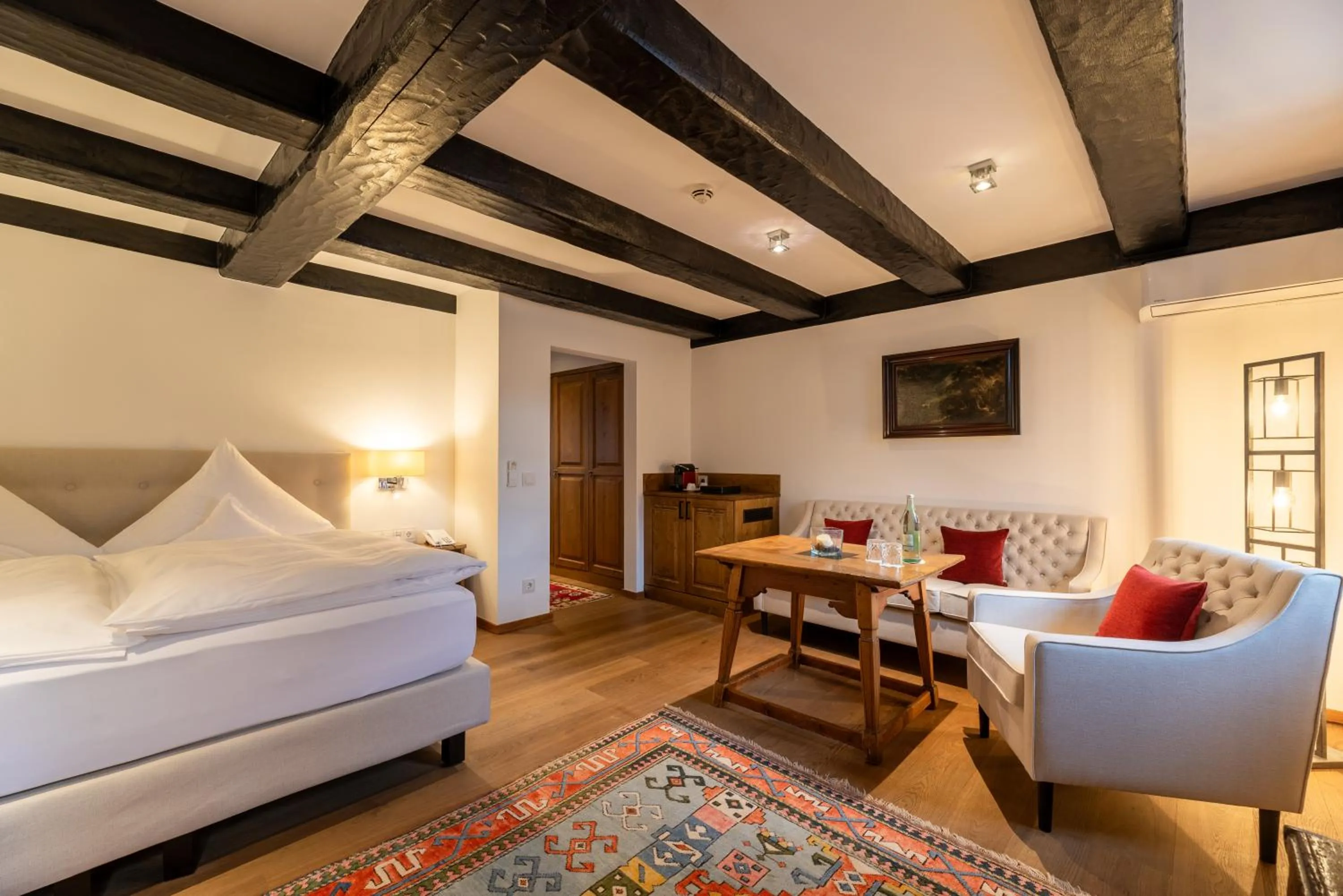 Living room, Bed in Neumühle Resort & Spa