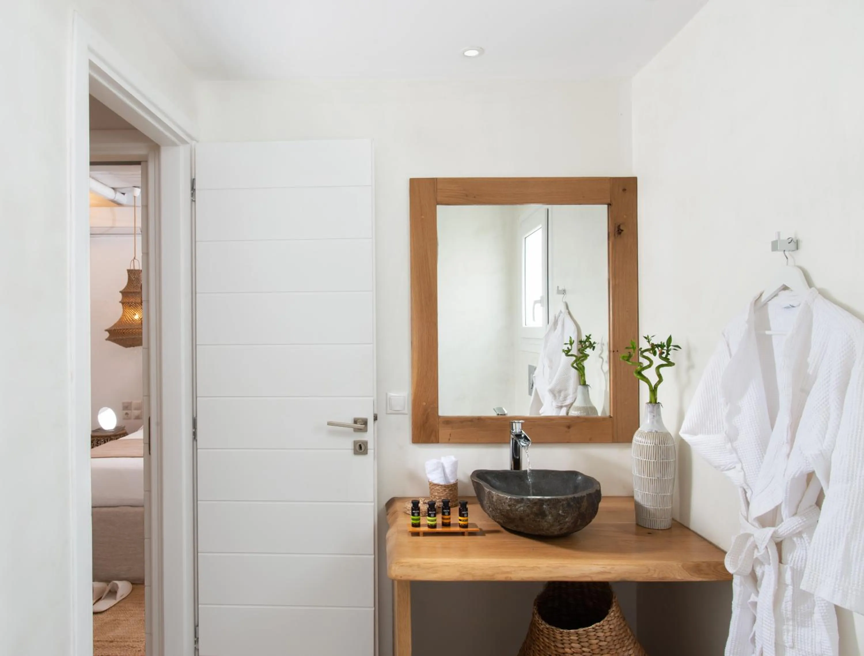 Bathroom in Delmar Apartments & Suites Milos - Delmar Collection