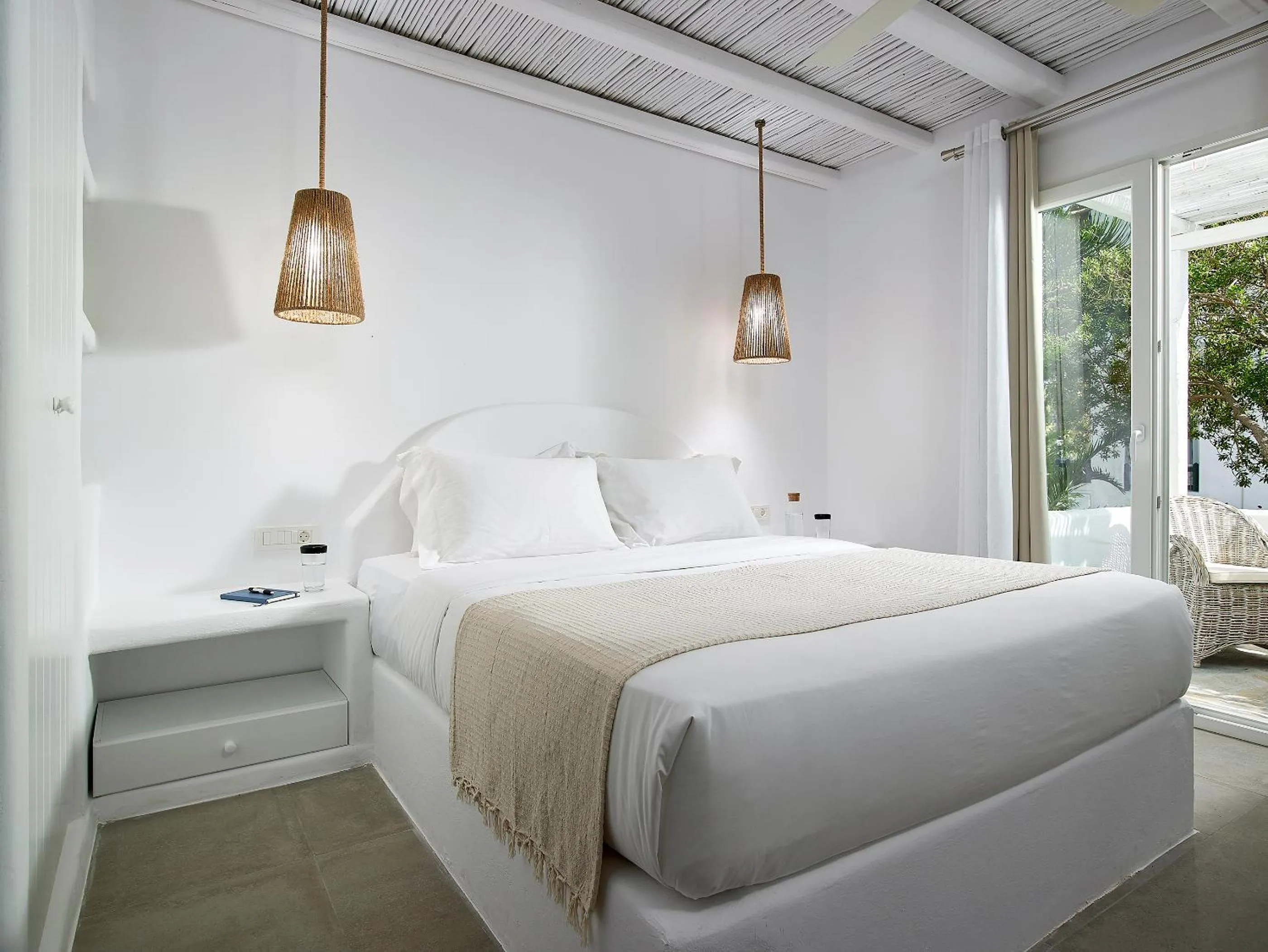 Bedroom, Bed in Delmar Apartments & Suites Milos - Delmar Collection