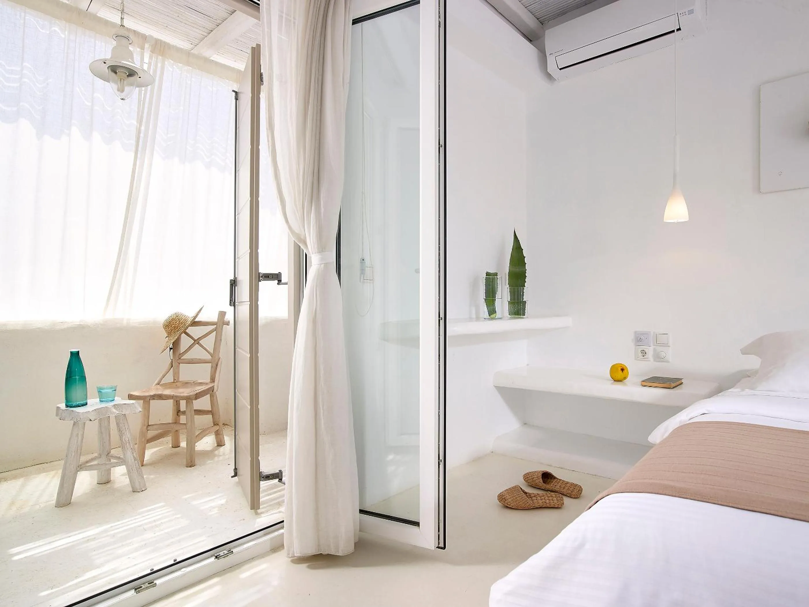 Day, Bed in Delmar Apartments & Suites Milos - Delmar Collection