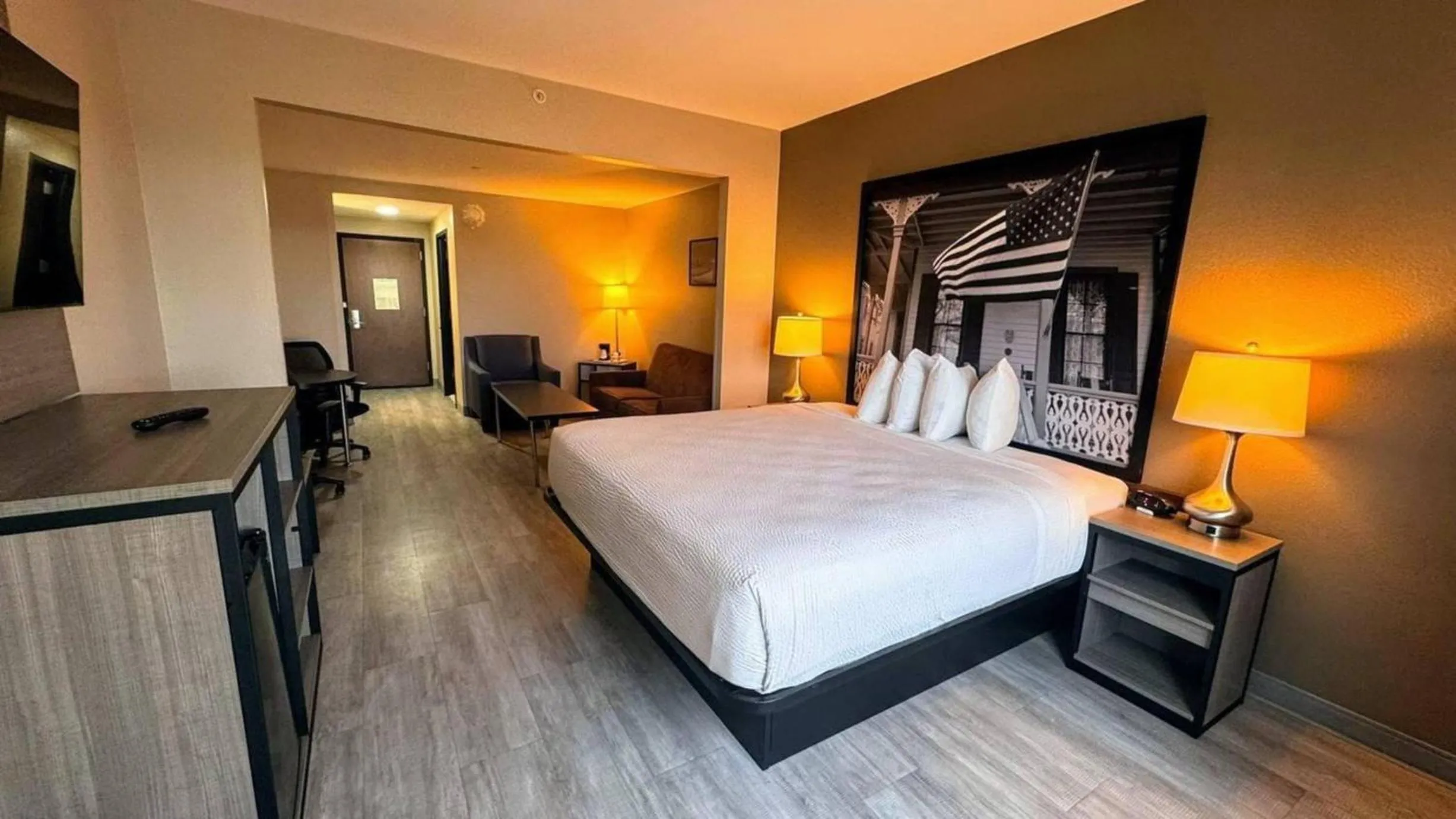 Bedroom, Bed in Super 8 by Wyndham Pennsville/Wilmington