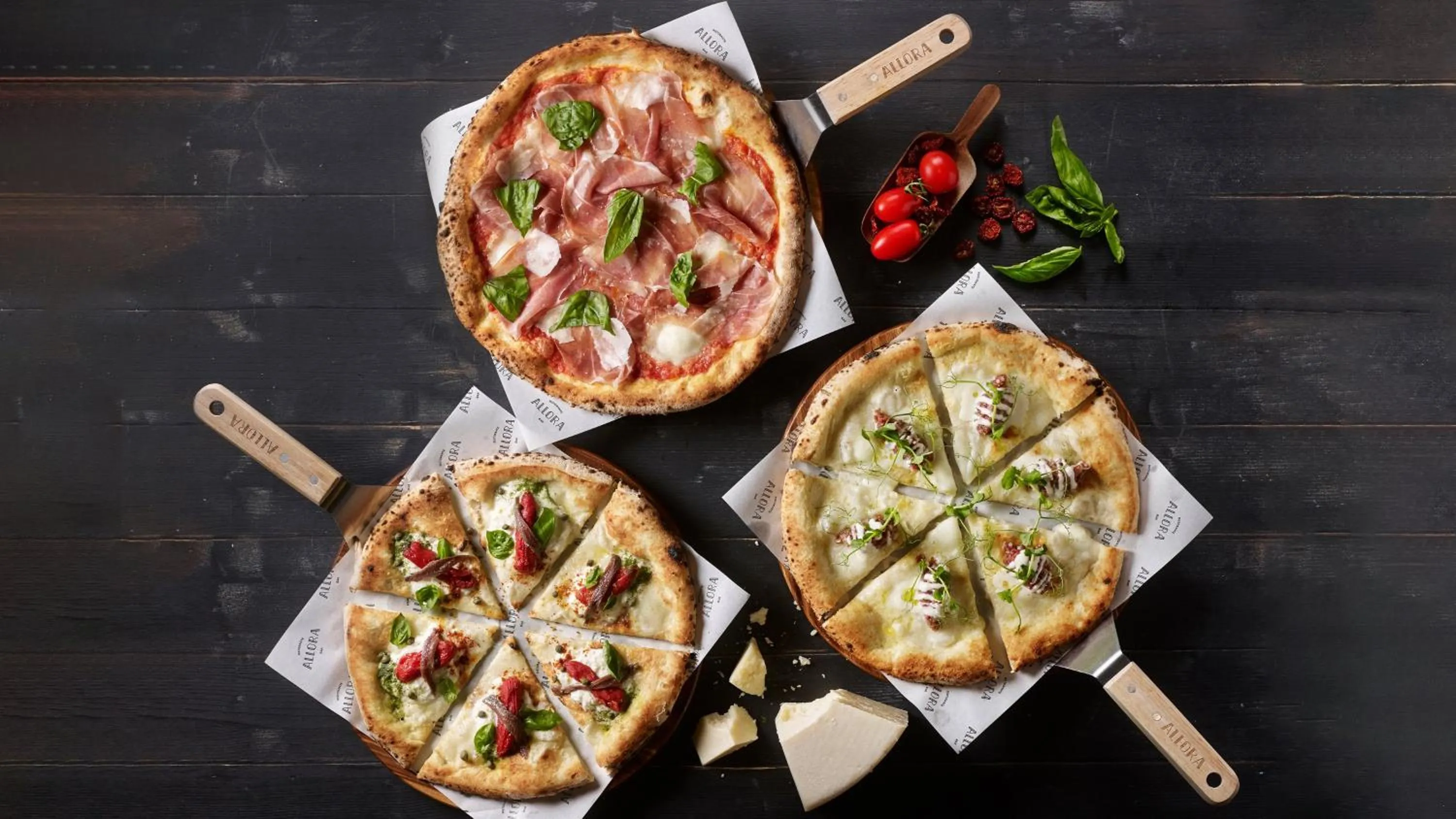 Restaurant/places to eat in Crowne Plaza Changi Airport by IHG