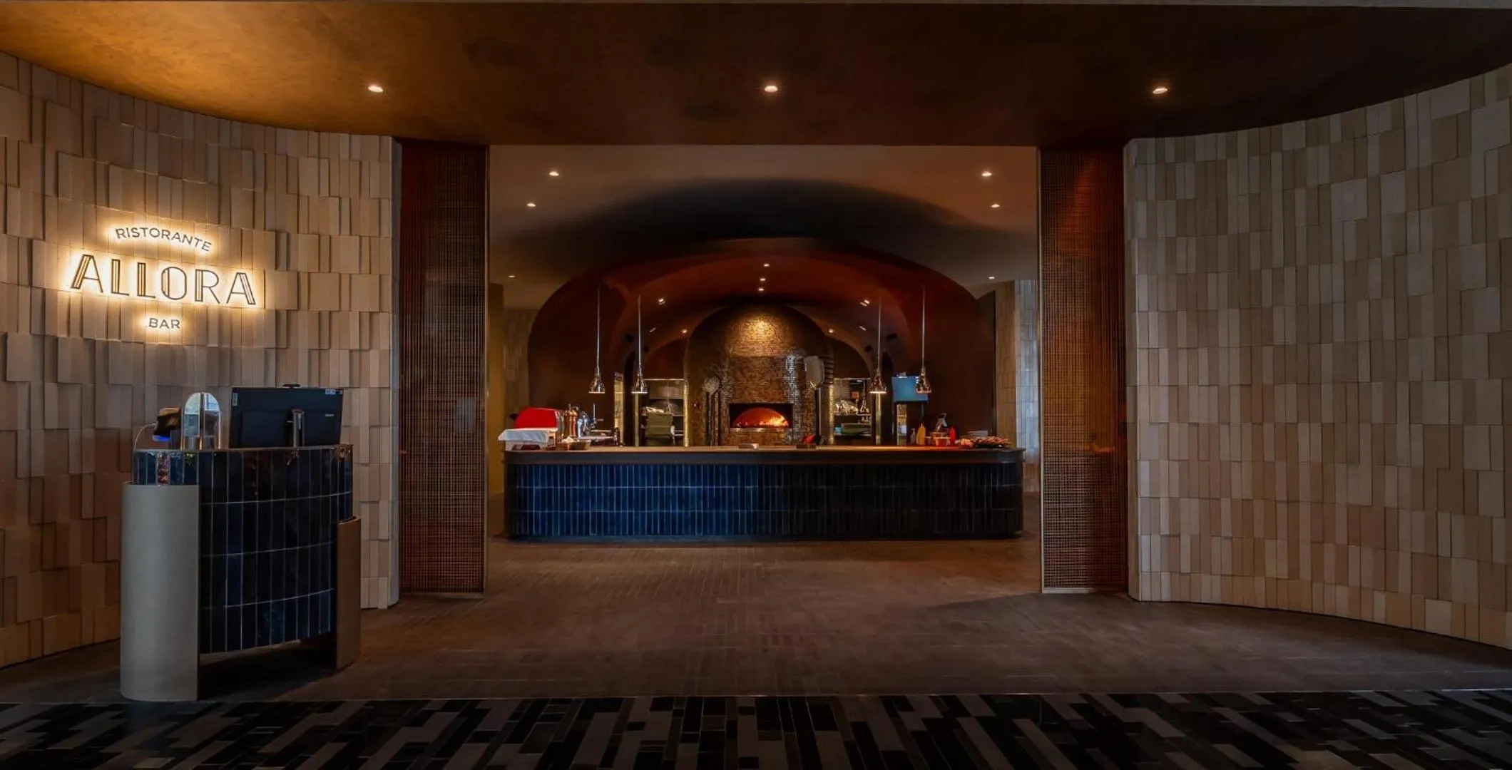 Restaurant/places to eat in Crowne Plaza Changi Airport by IHG