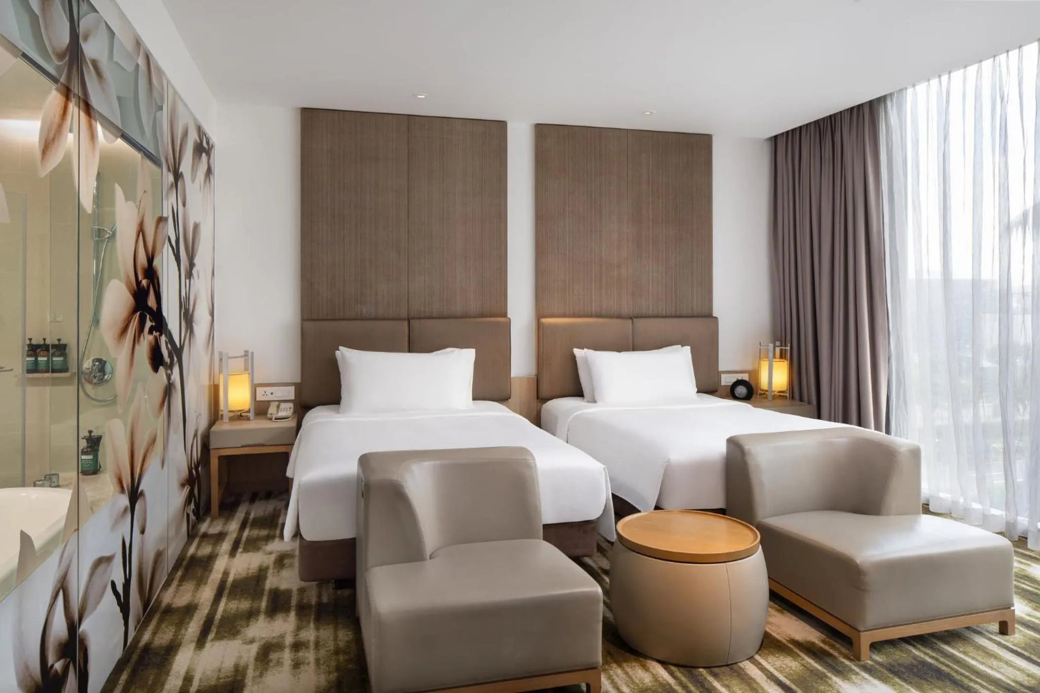 Photo of the whole room, Bed in Crowne Plaza Changi Airport by IHG