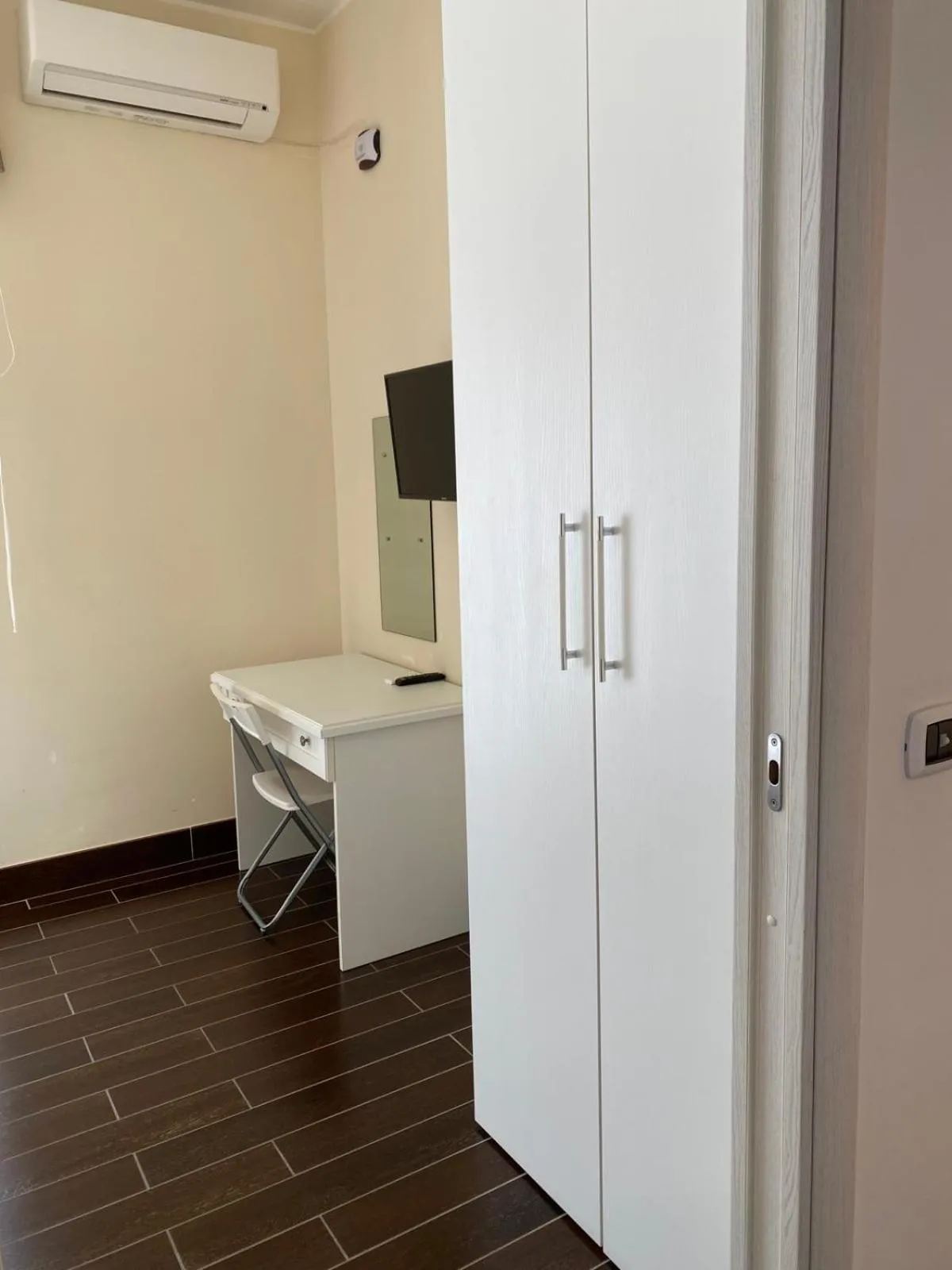 Bedroom, Bed in La Casa di Ercole B&B