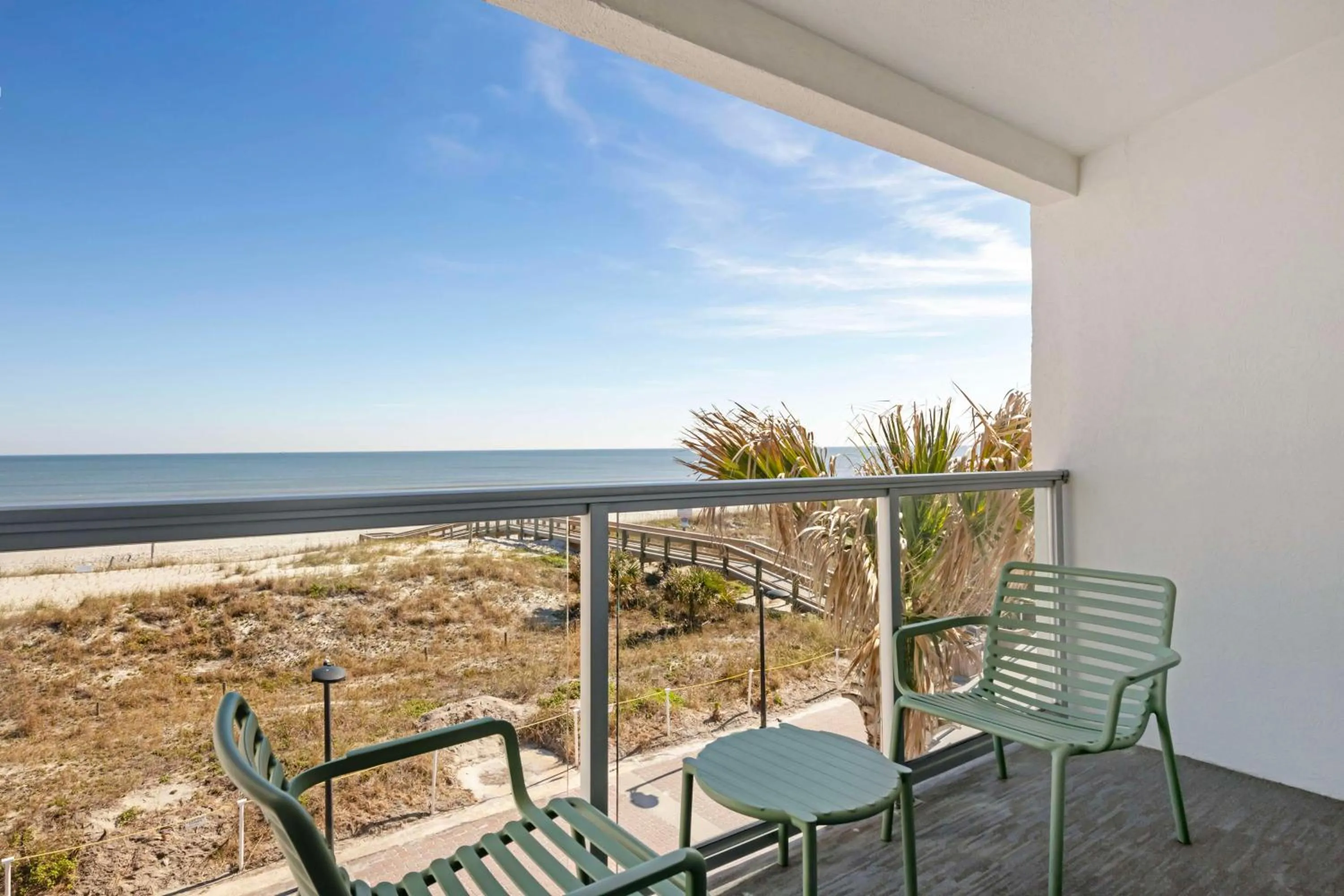 Bedroom in Best Western Oceanfront