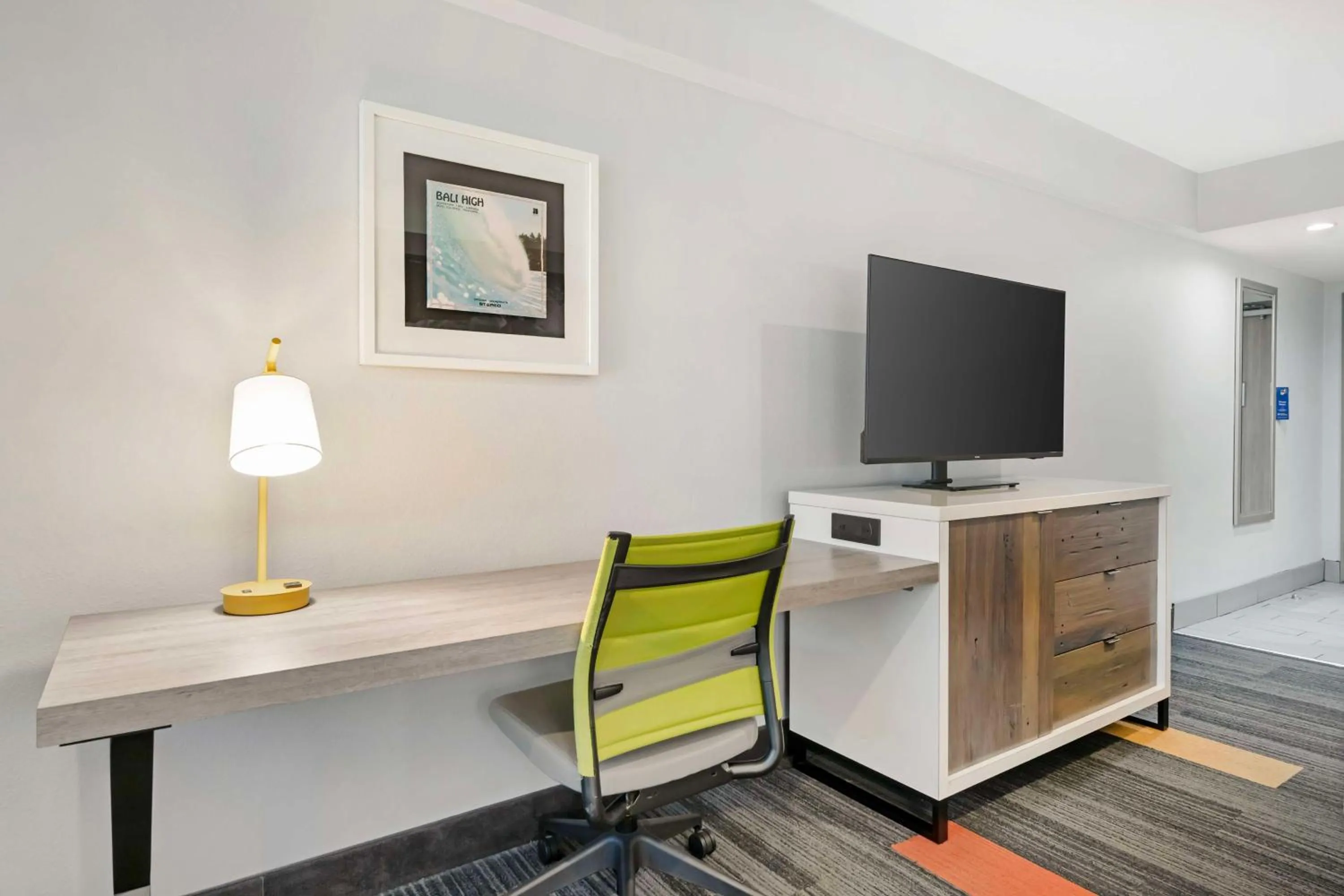 Bedroom in Best Western Oceanfront