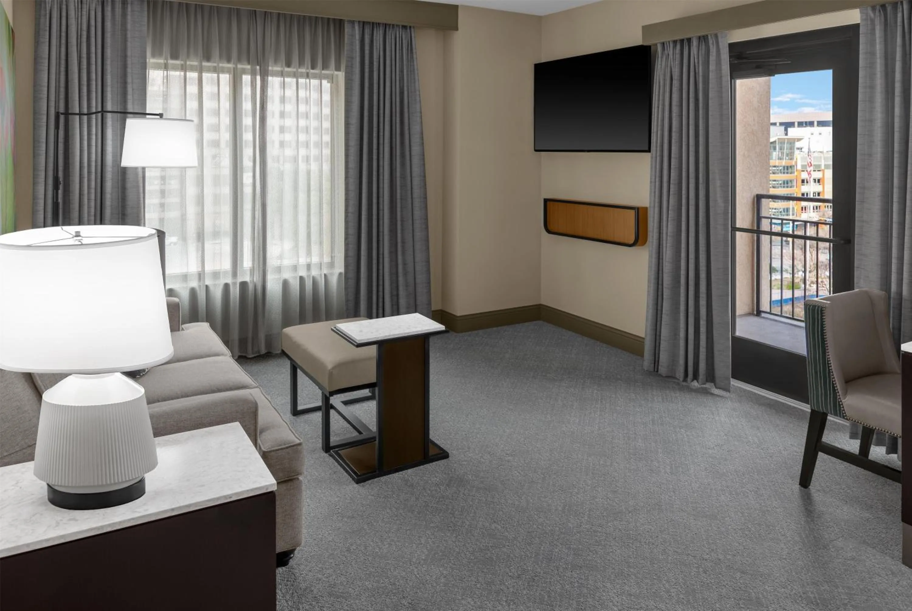 Living room in Embassy Suites San Antonio Riverwalk-Downtown