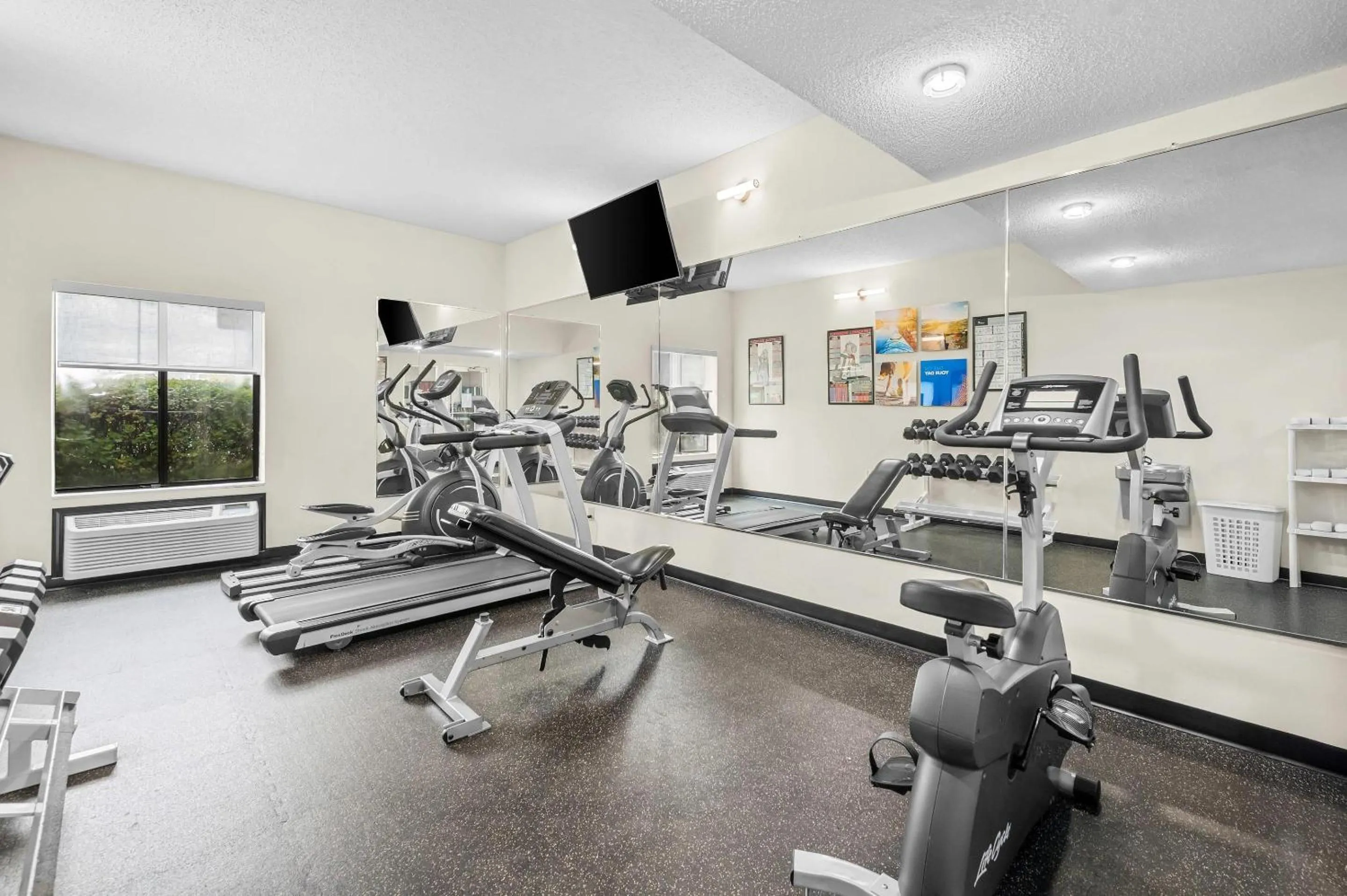 Fitness centre/facilities in Comfort Inn Indianapolis East