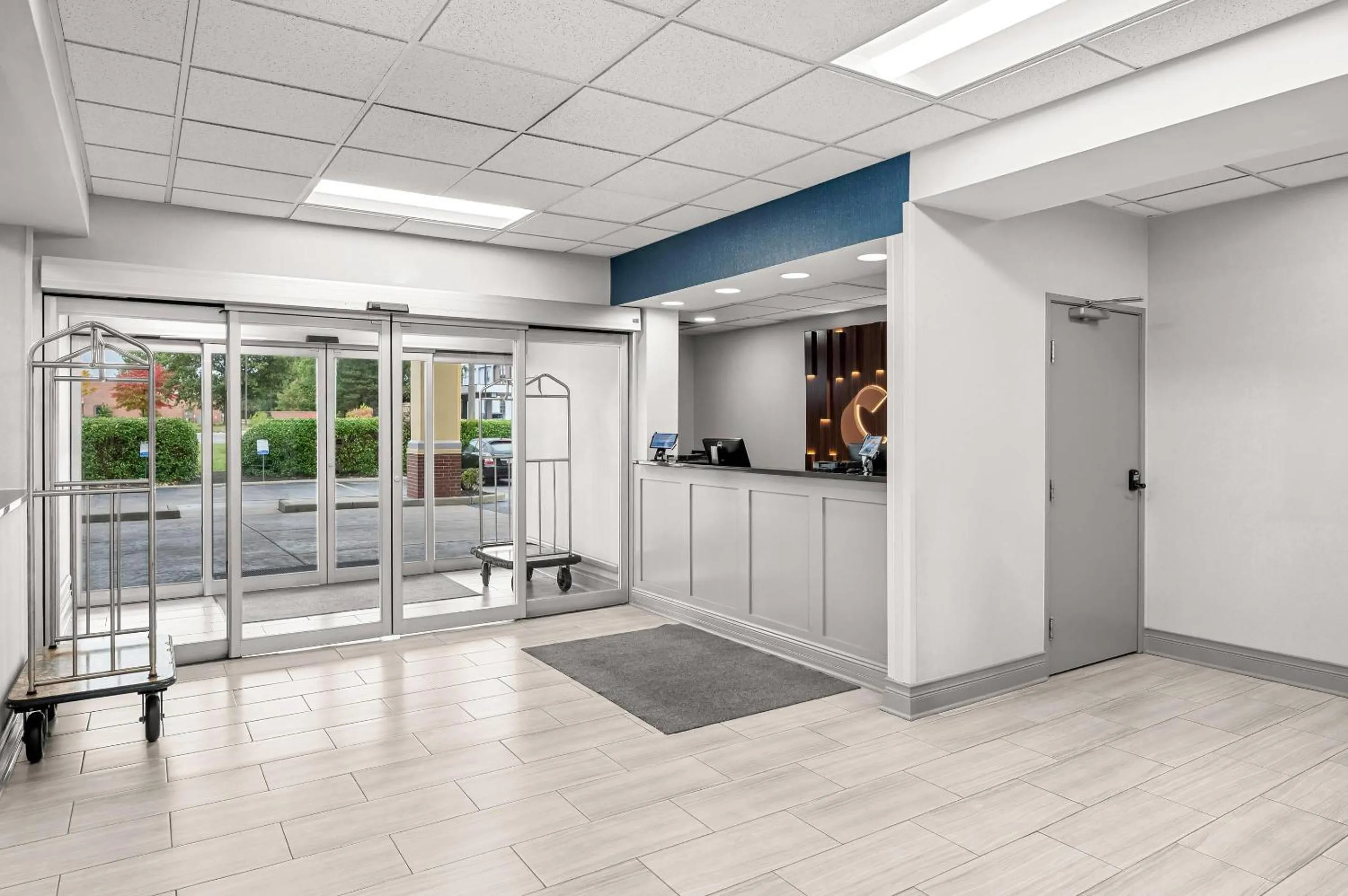 Lobby or reception in Comfort Inn Indianapolis East