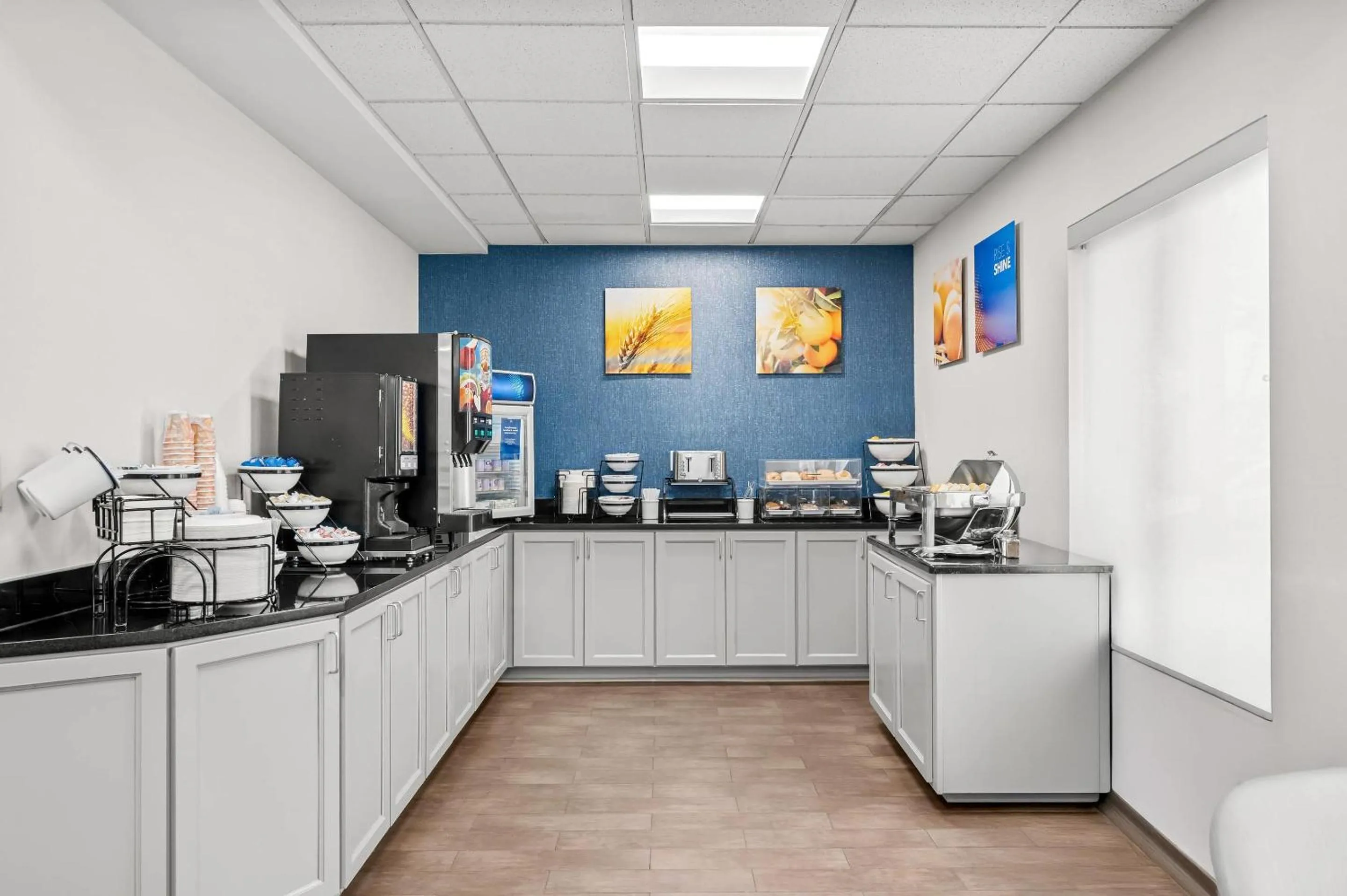 Breakfast in Comfort Inn Indianapolis East