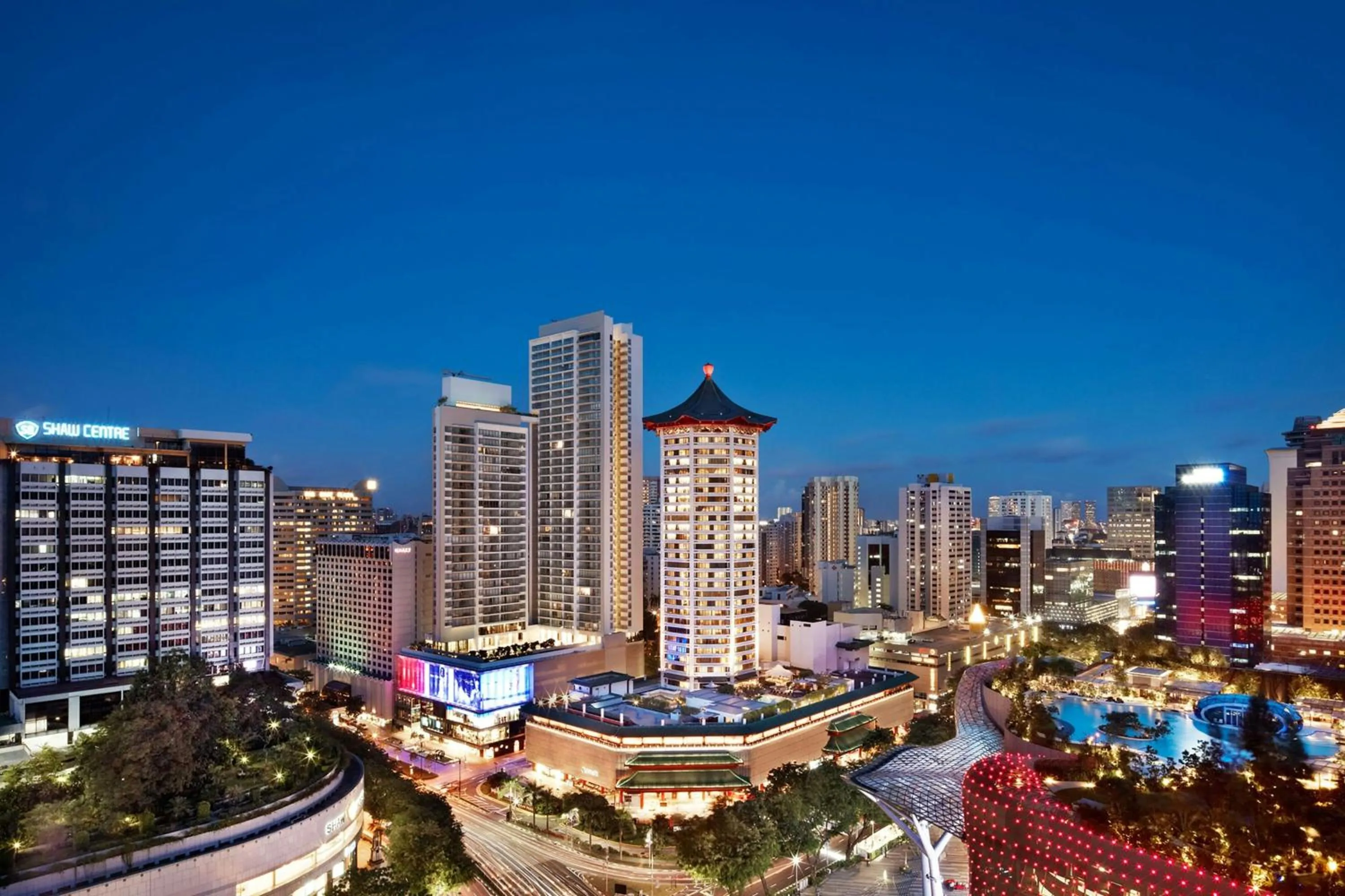 Property building in Singapore Marriott Tang Plaza Hotel