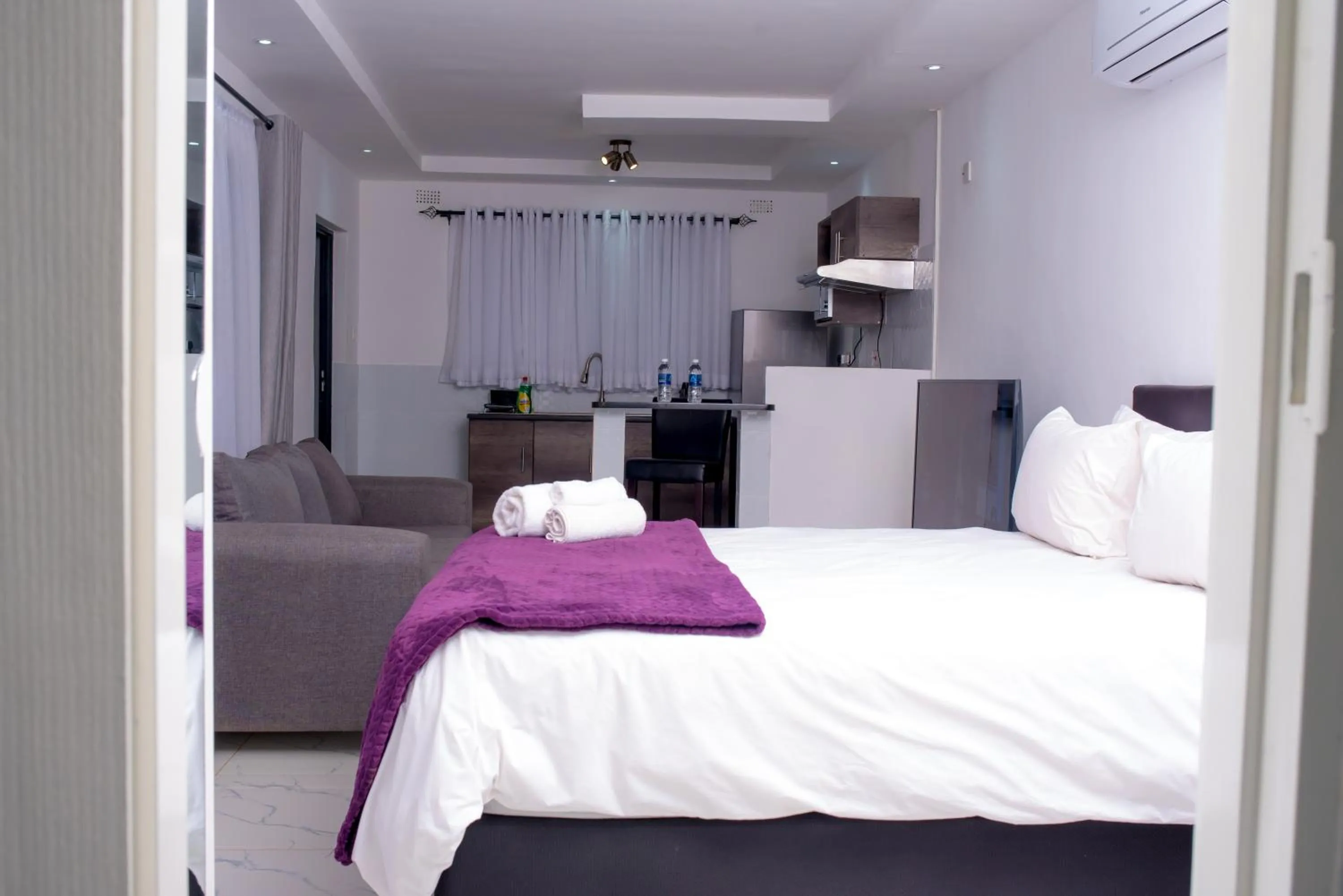 TV and multimedia, Bed in Mt Pleasant Bed and Breakfast Ltd