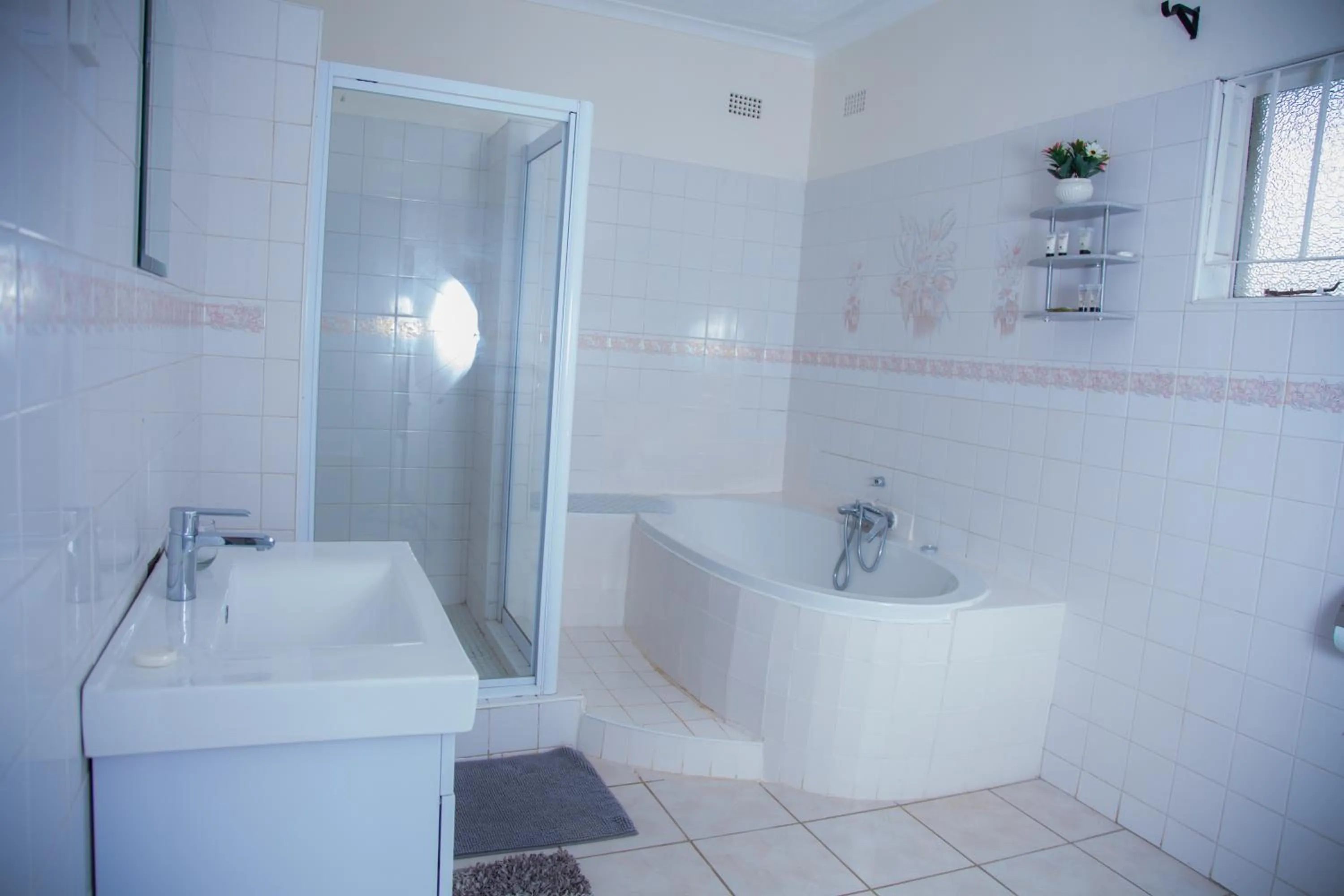 Hot Tub in Mt Pleasant Bed and Breakfast Ltd