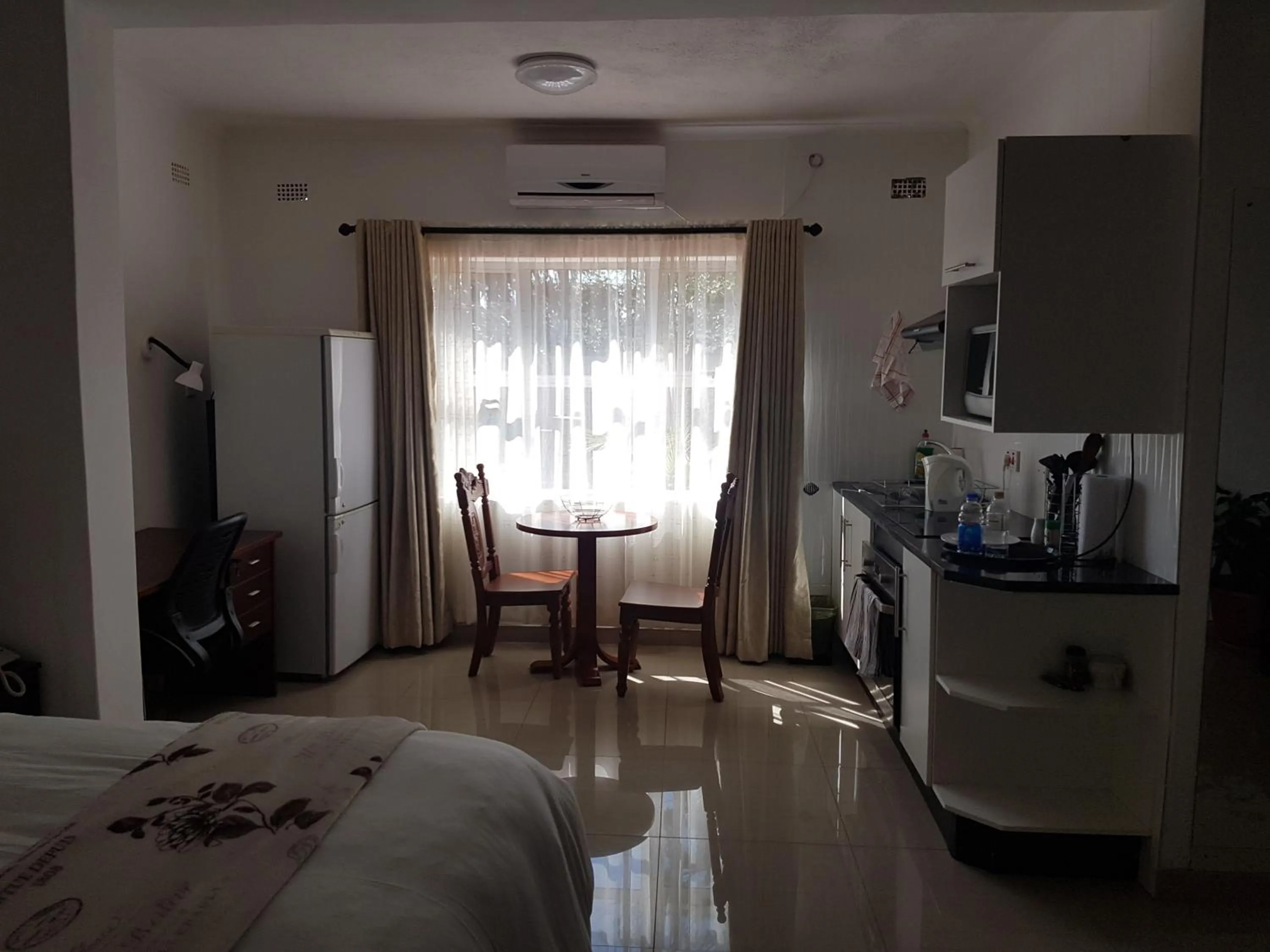 oven, Bed in Mt Pleasant Bed and Breakfast Ltd