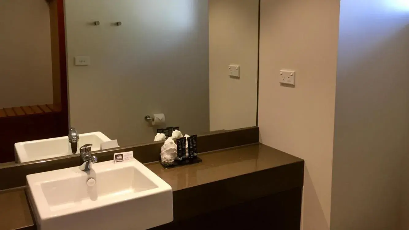 Standard Twin Room in Sovereign Resort Hotel Standard Twin Room in Sovereign Resort Hotel