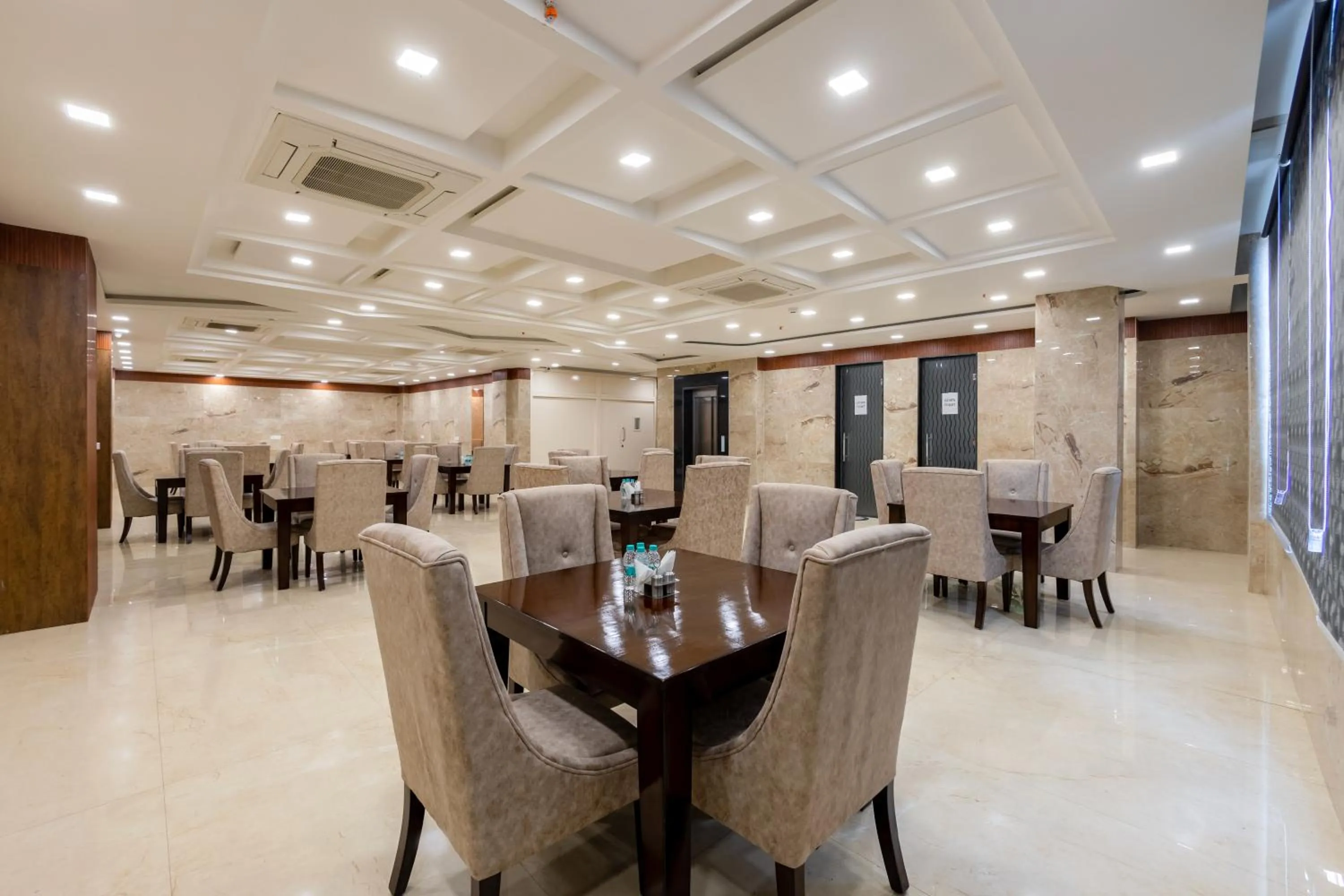 Banquet/Function facilities in Arch - Near Aerocity New Delhi