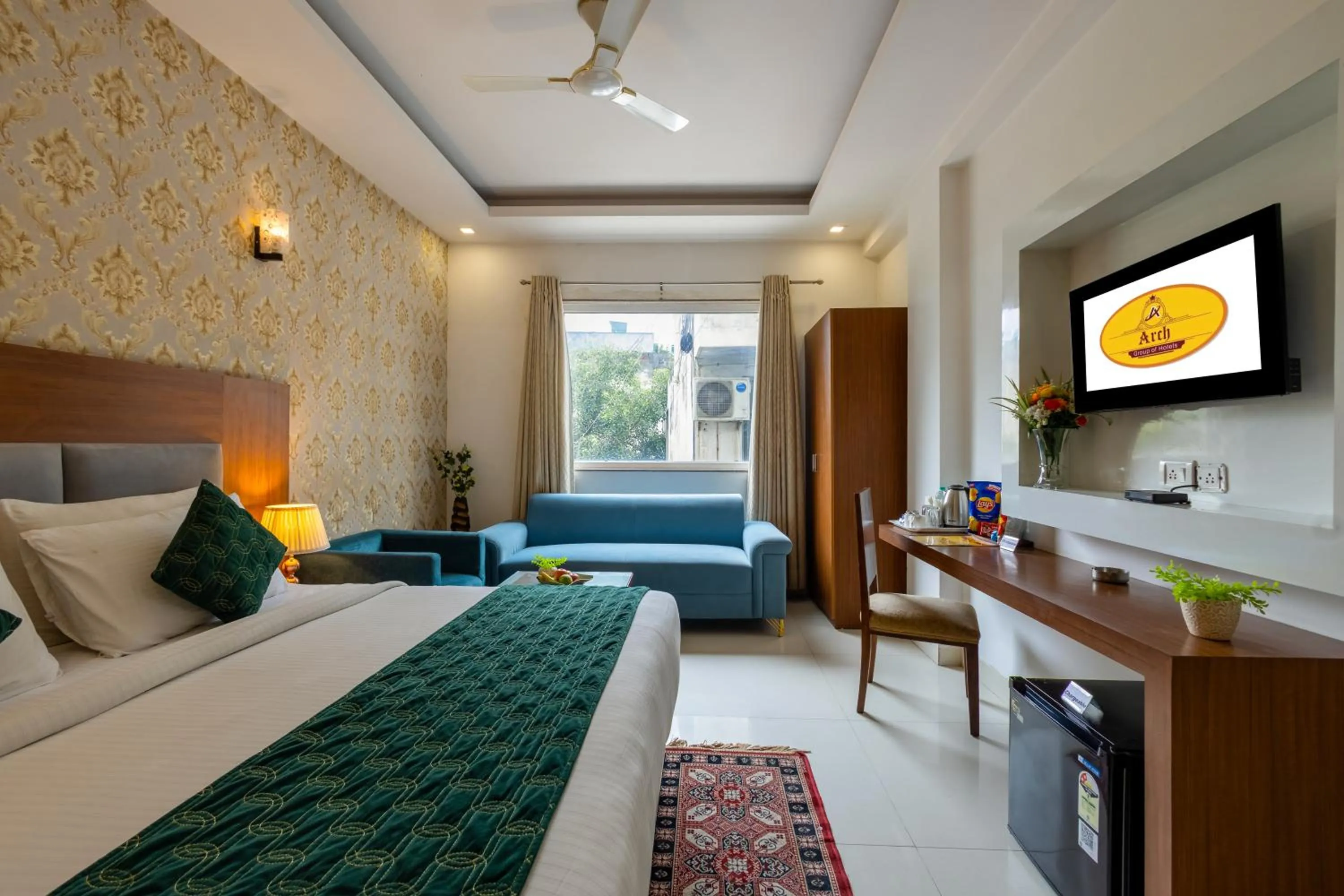 Bed in Arch - Near Aerocity New Delhi