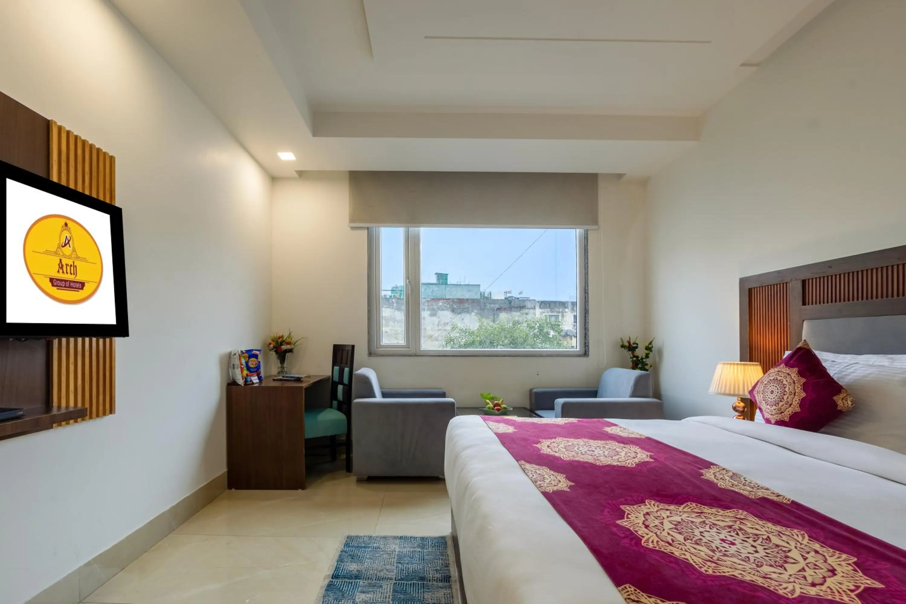 Bed in Arch - Near Aerocity New Delhi