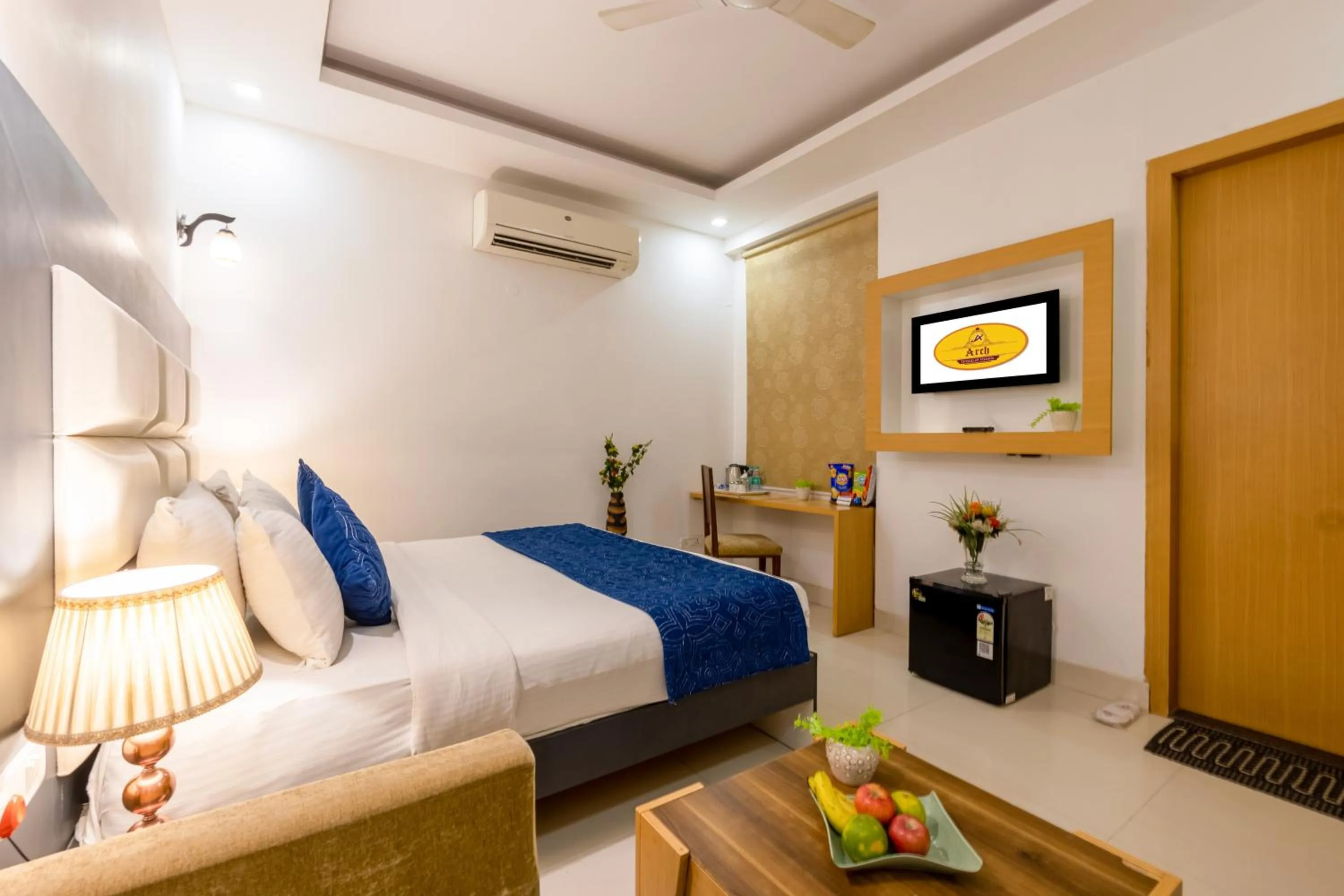 Bed in Arch - Near Aerocity New Delhi
