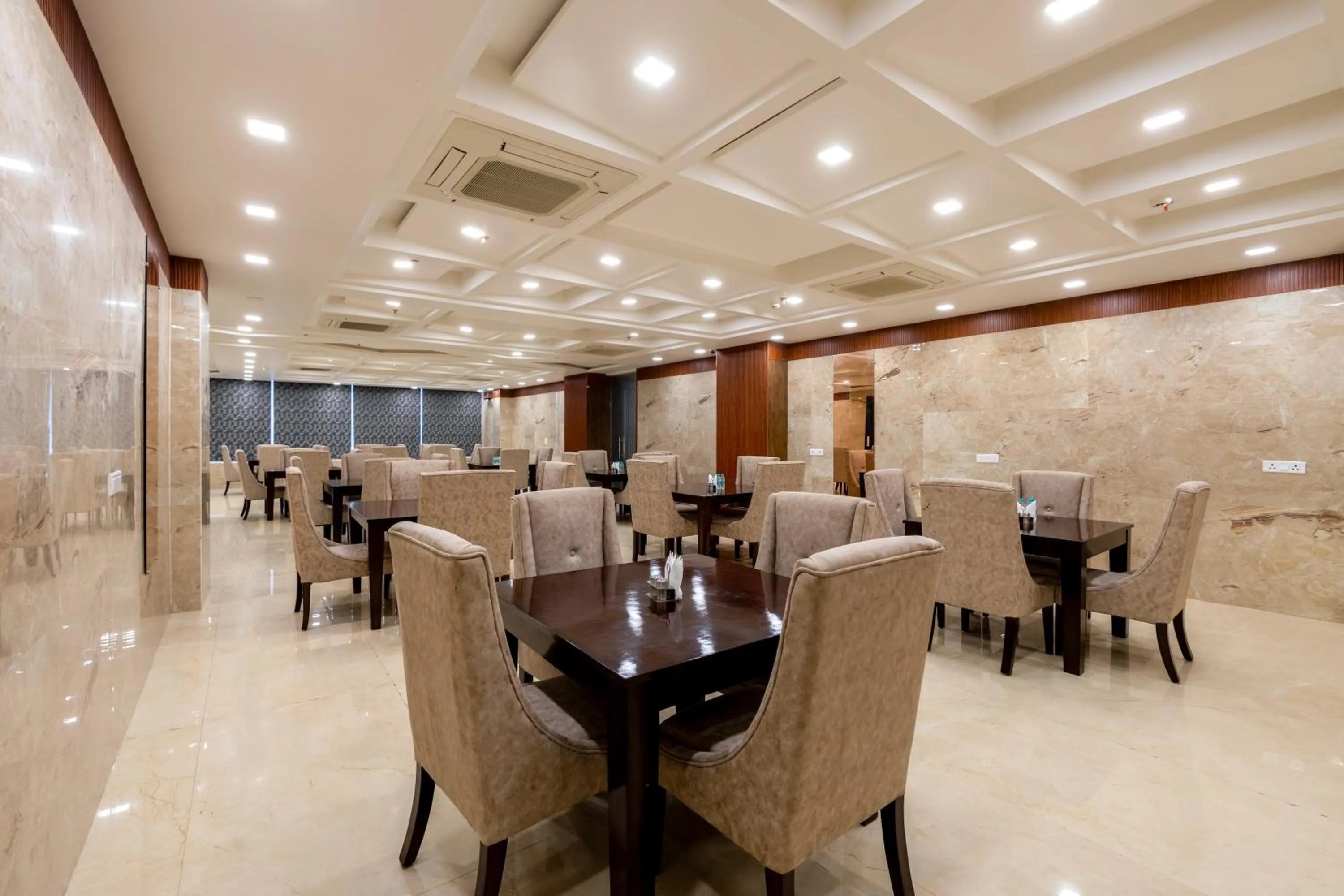 Banquet/Function facilities in Arch - Near Aerocity New Delhi