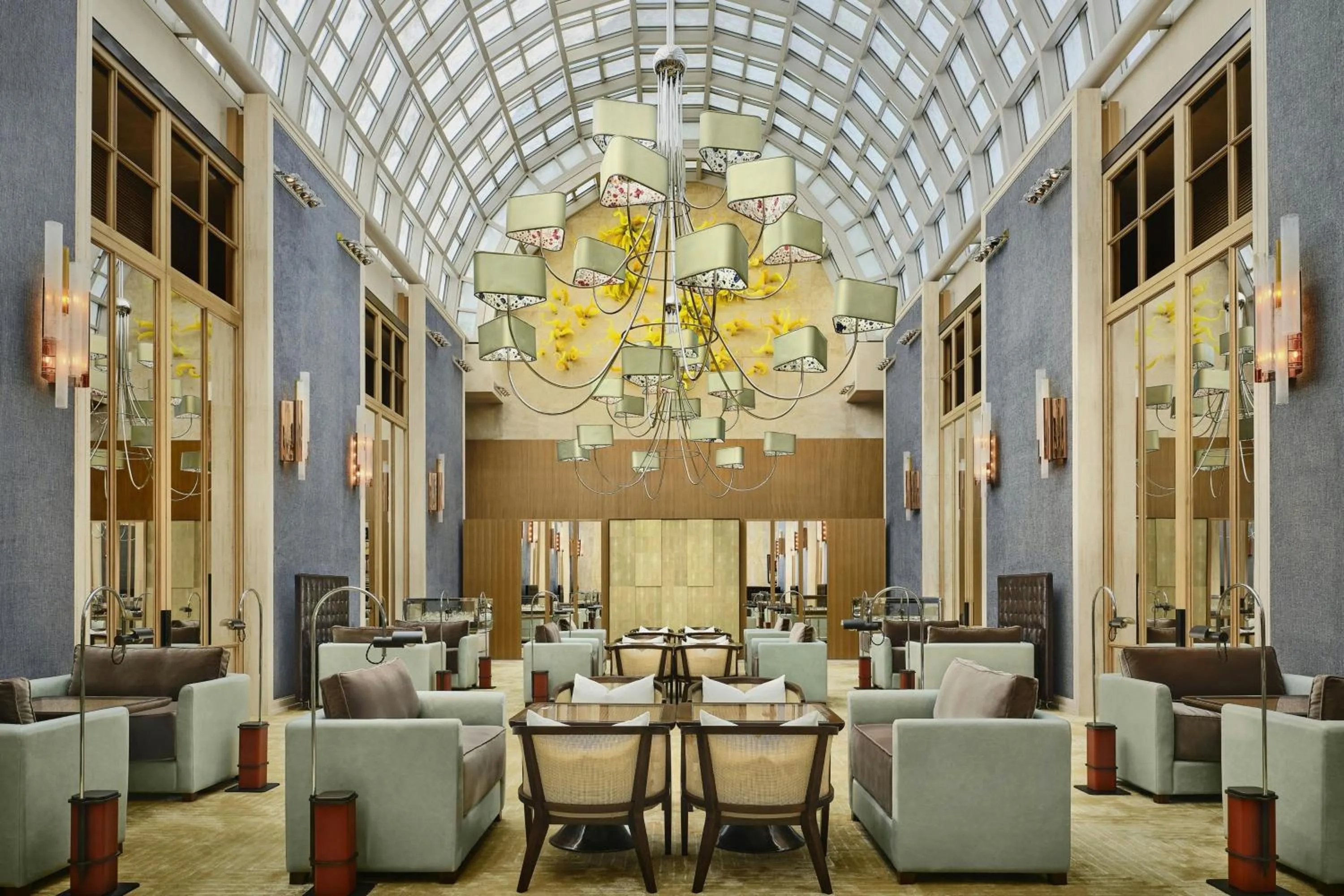 Restaurant/places to eat in The Ritz-Carlton, Millenia Singapore