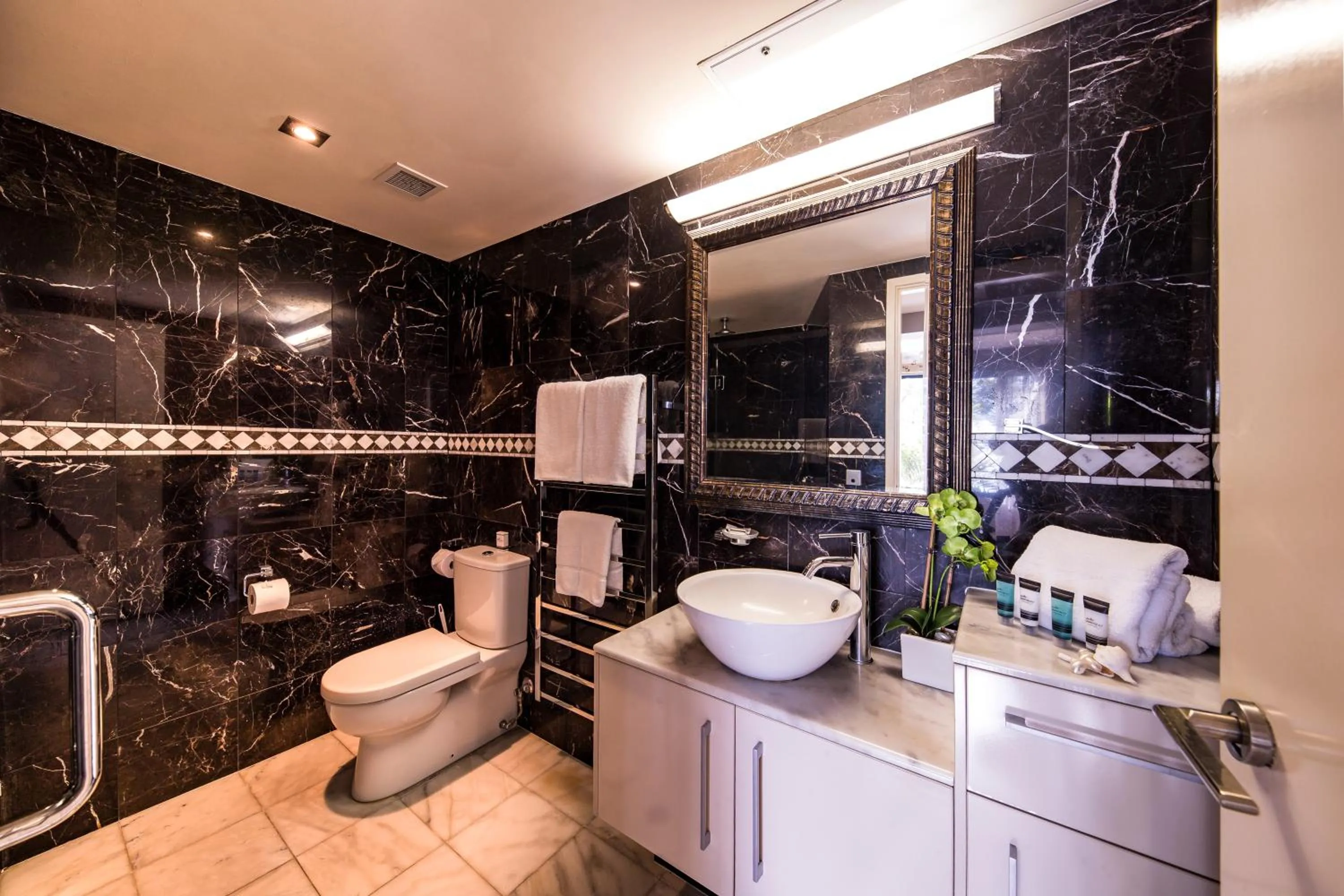 Bathroom in Fitzroy Island Resort