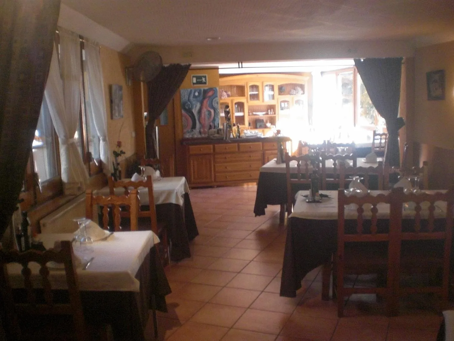 Restaurant/places to eat in Roch Hotel