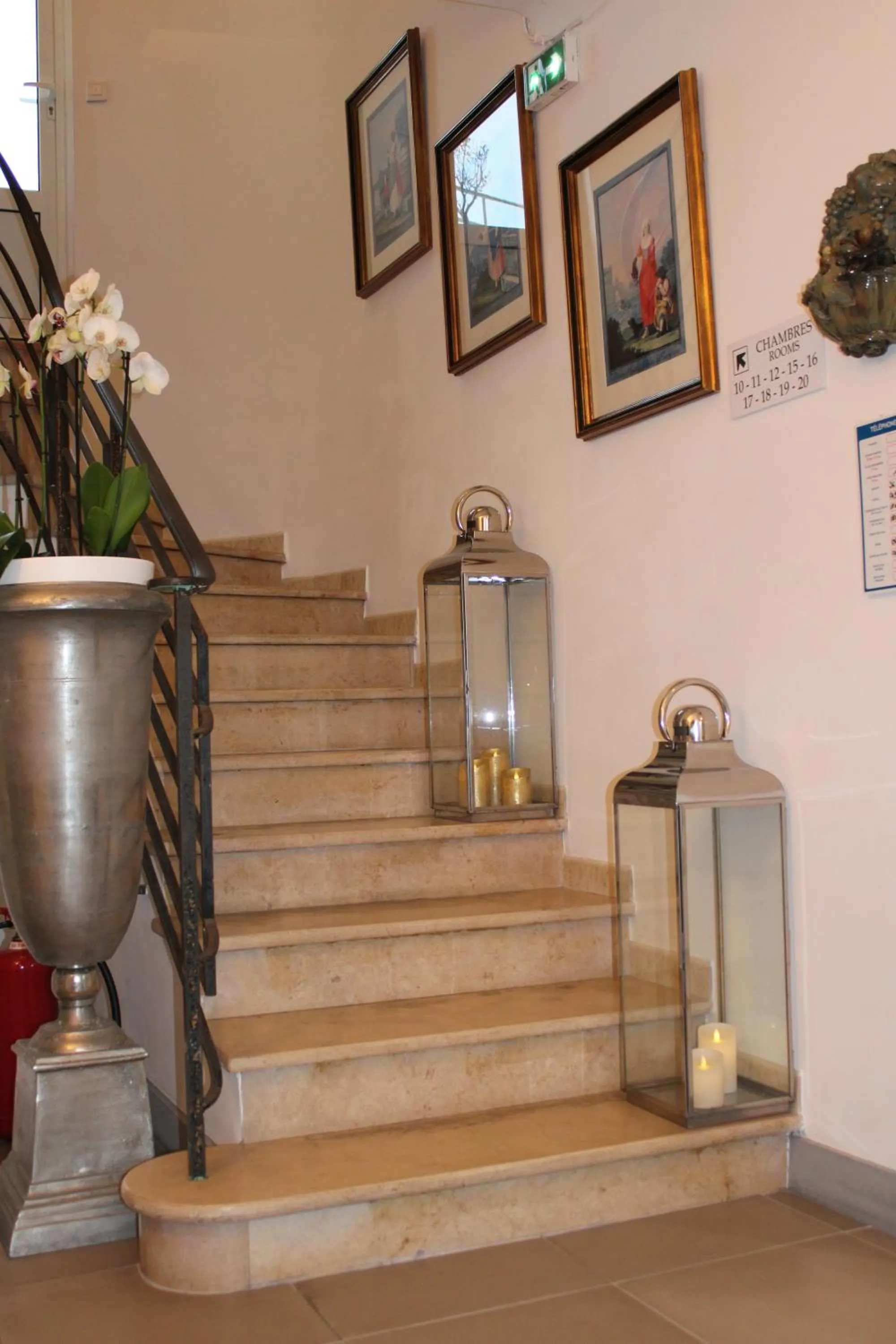 Property building in Hôtel La Villa des Oliviers