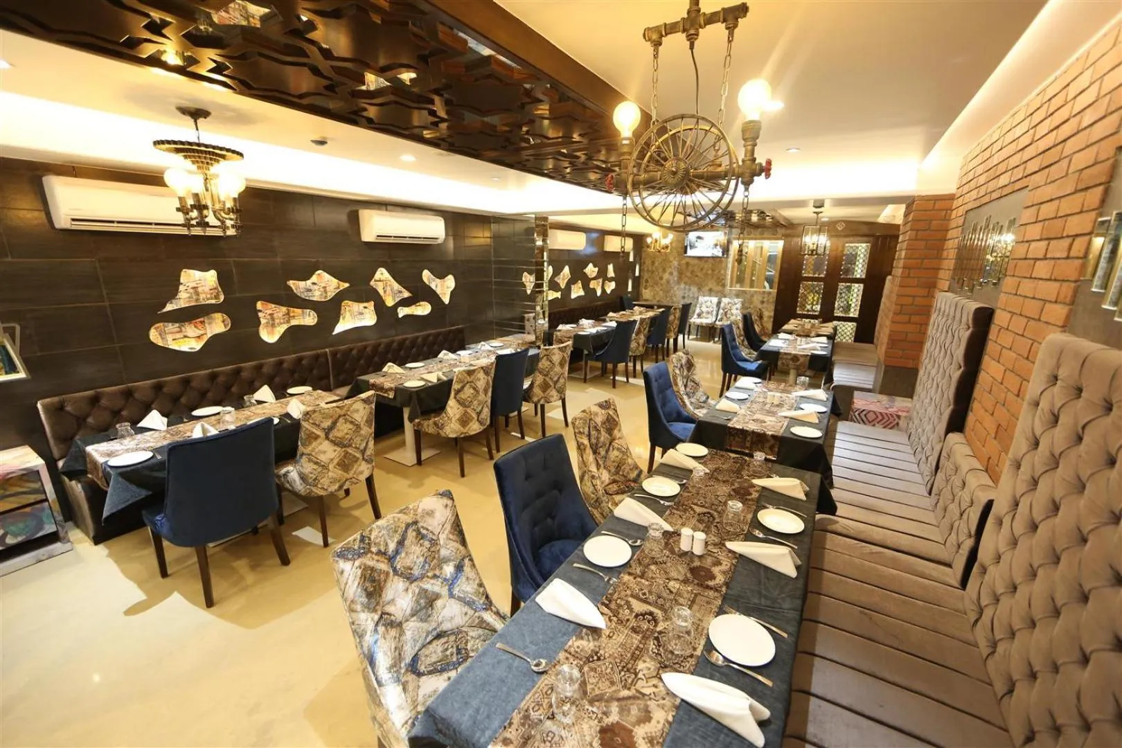 Breakfast in Hotel President