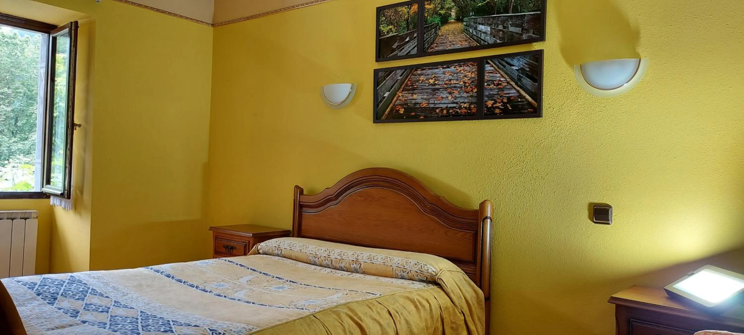 Bed in Hotel Rural Bereau