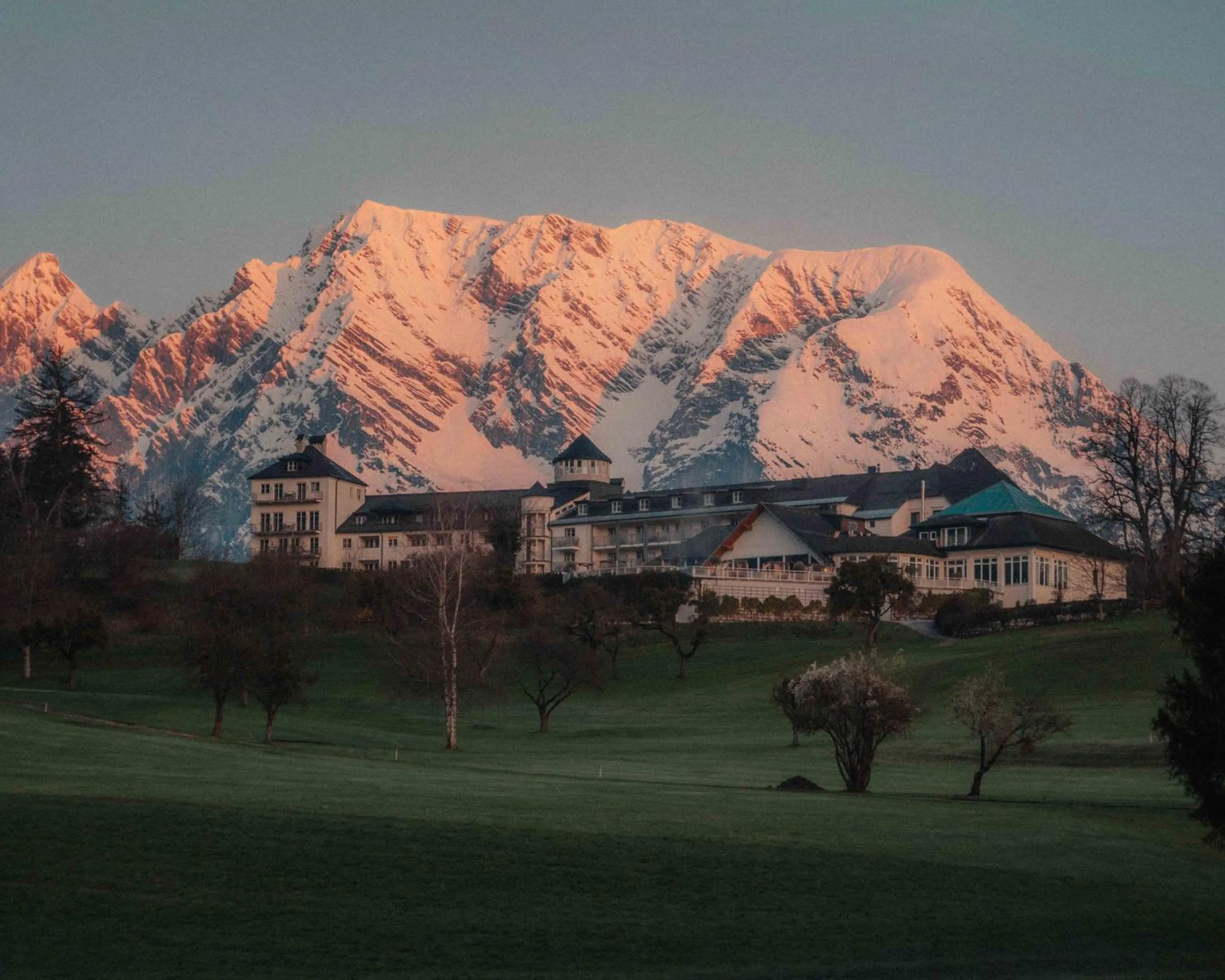 Property building in IMLAUER Hotel Schloss Pichlarn