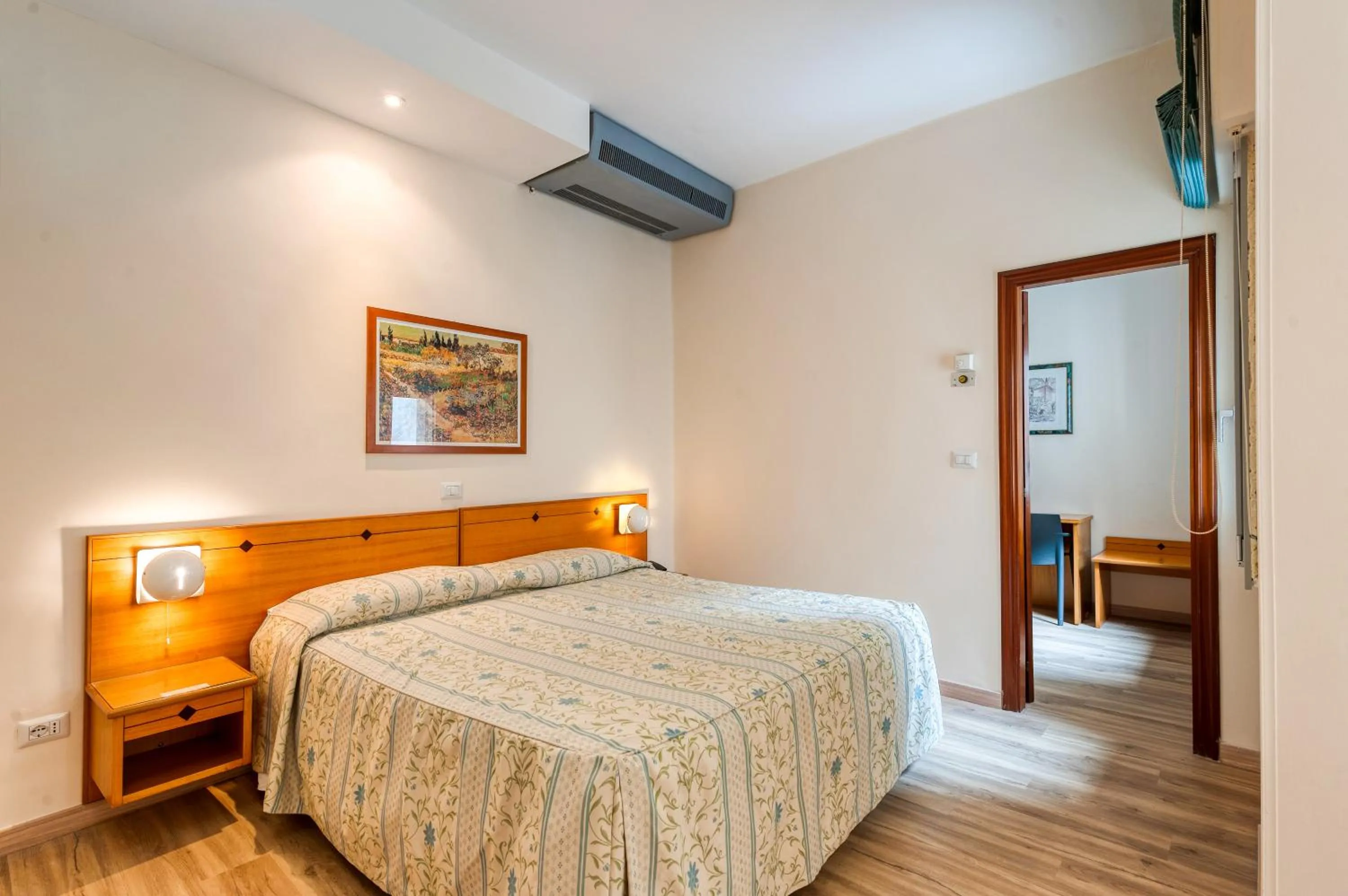 Bed in Hotel Barsotti