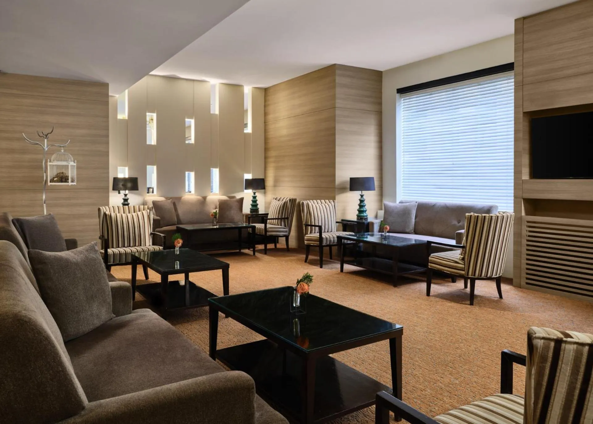 Restaurant/places to eat in Concorde Hotel Singapore