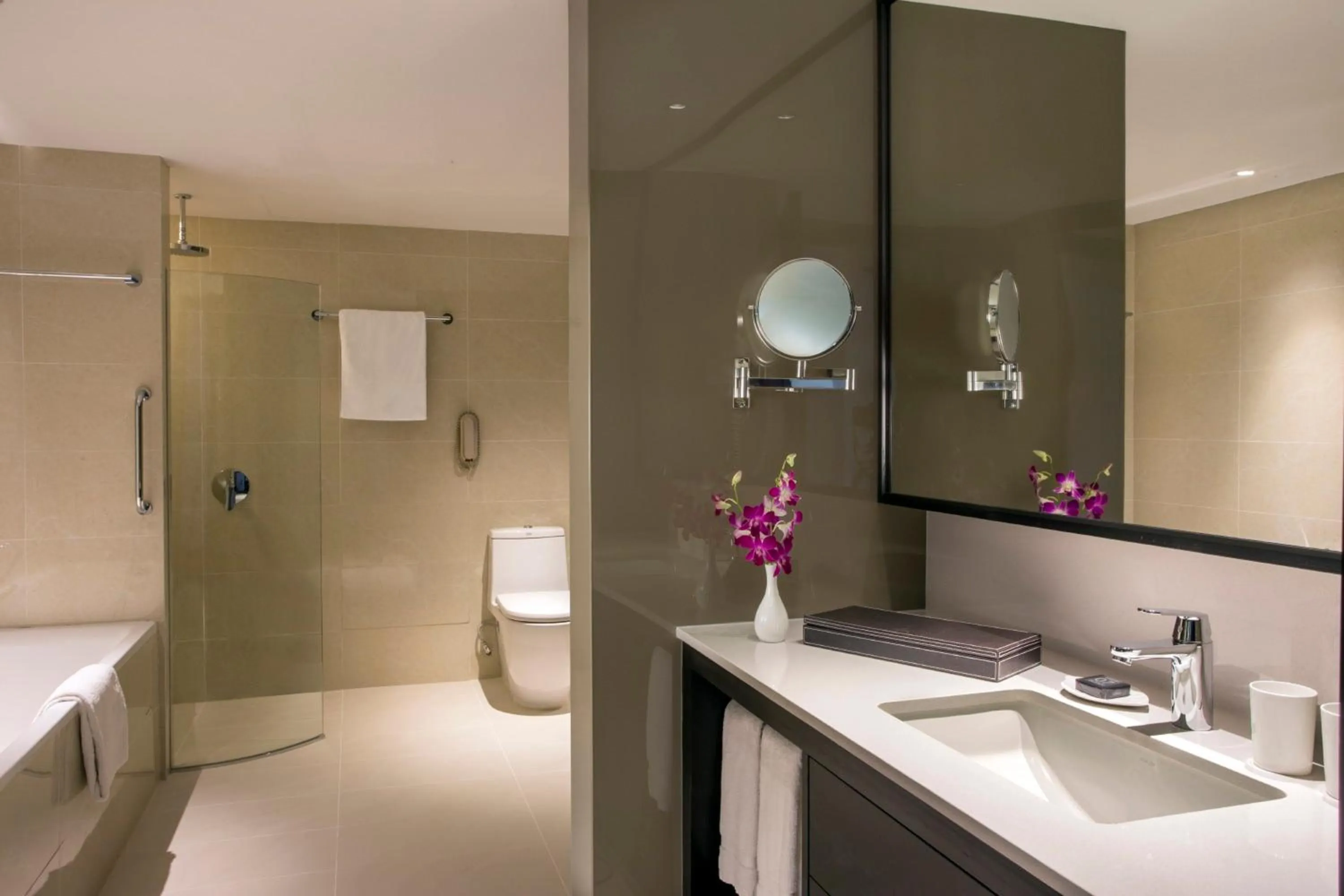 Bathroom in Concorde Hotel Singapore
